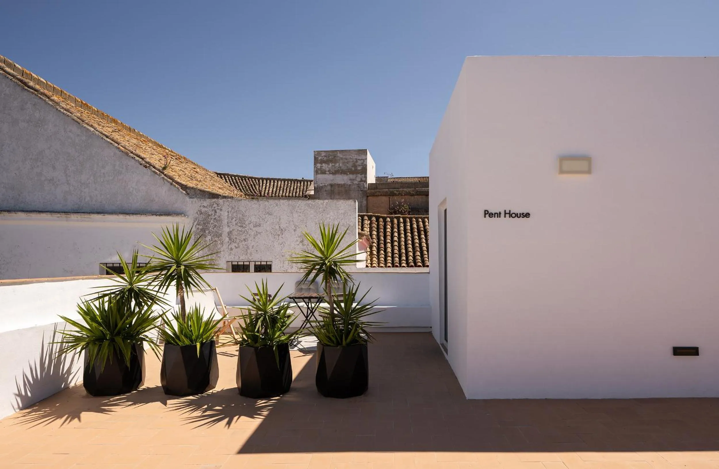 VICTORIA - by Ático73