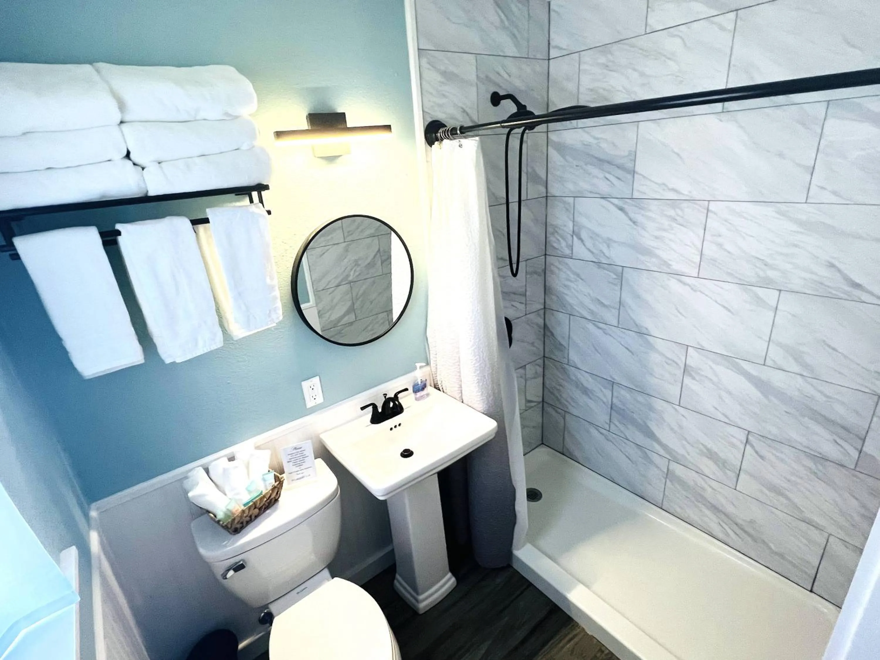 Shower in 1915 Beach Club