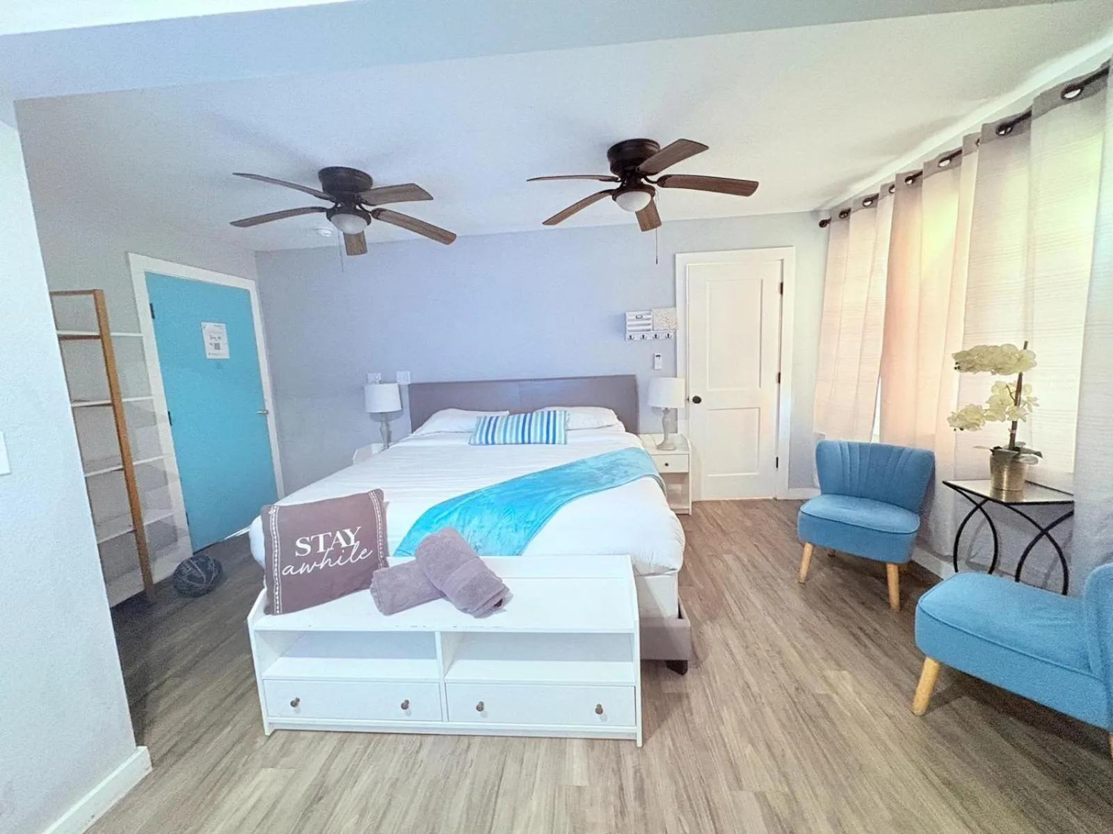 Bed in 1915 Beach Club