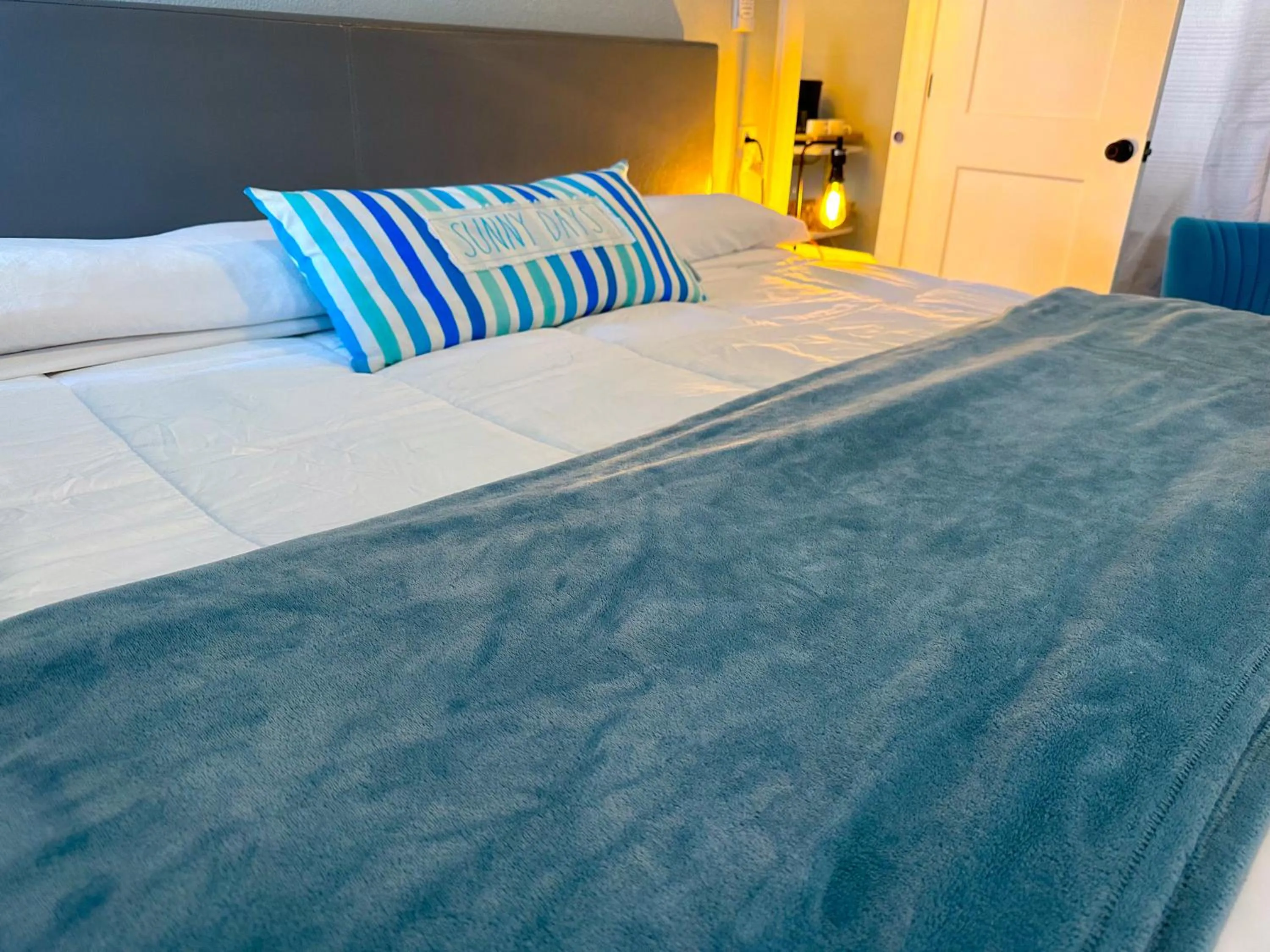 Bed in 1915 Beach Club