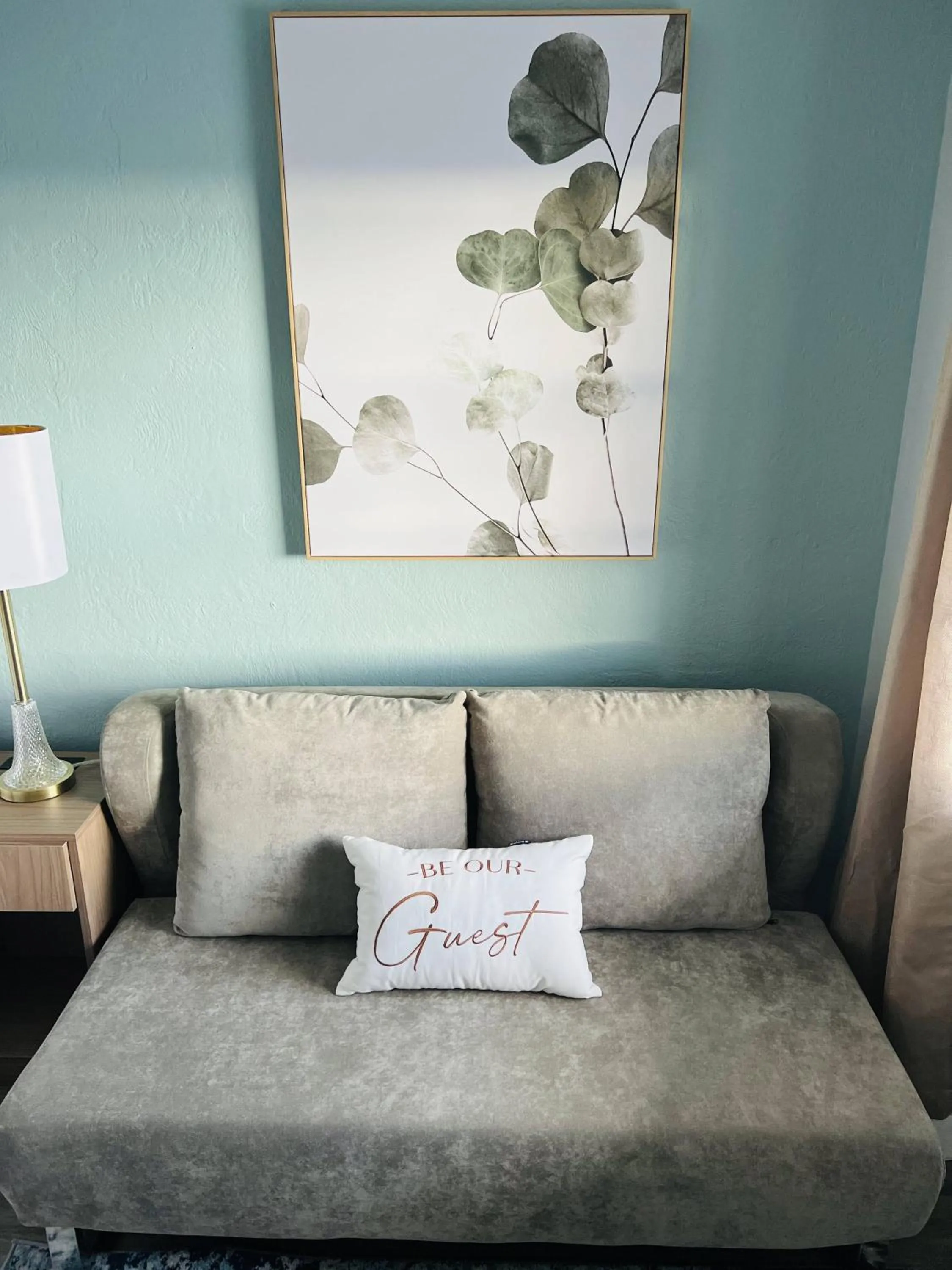Bedroom in 1915 Beach Club