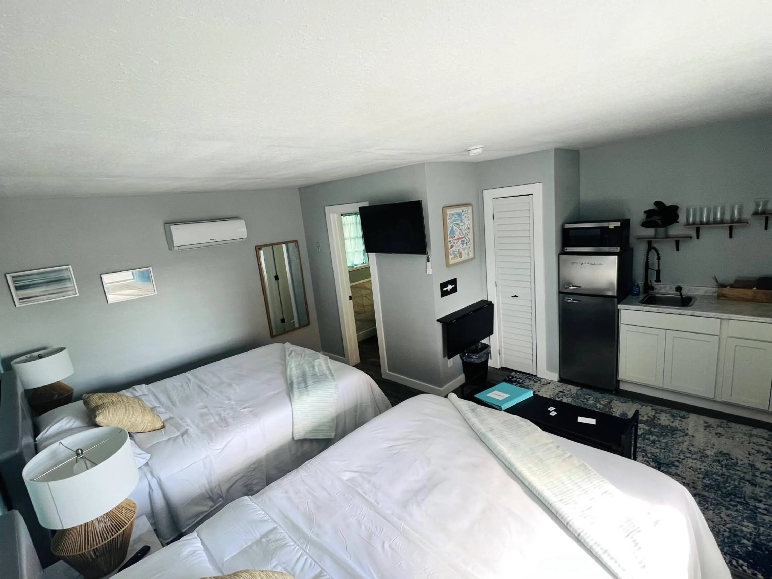 Bed in 1915 Beach Club