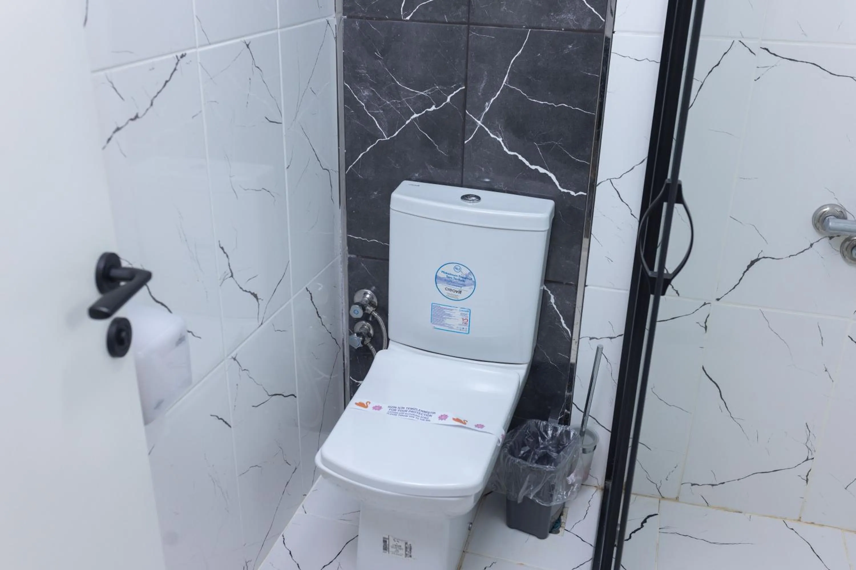 Shower in PALMİLA BUTİK OTEL