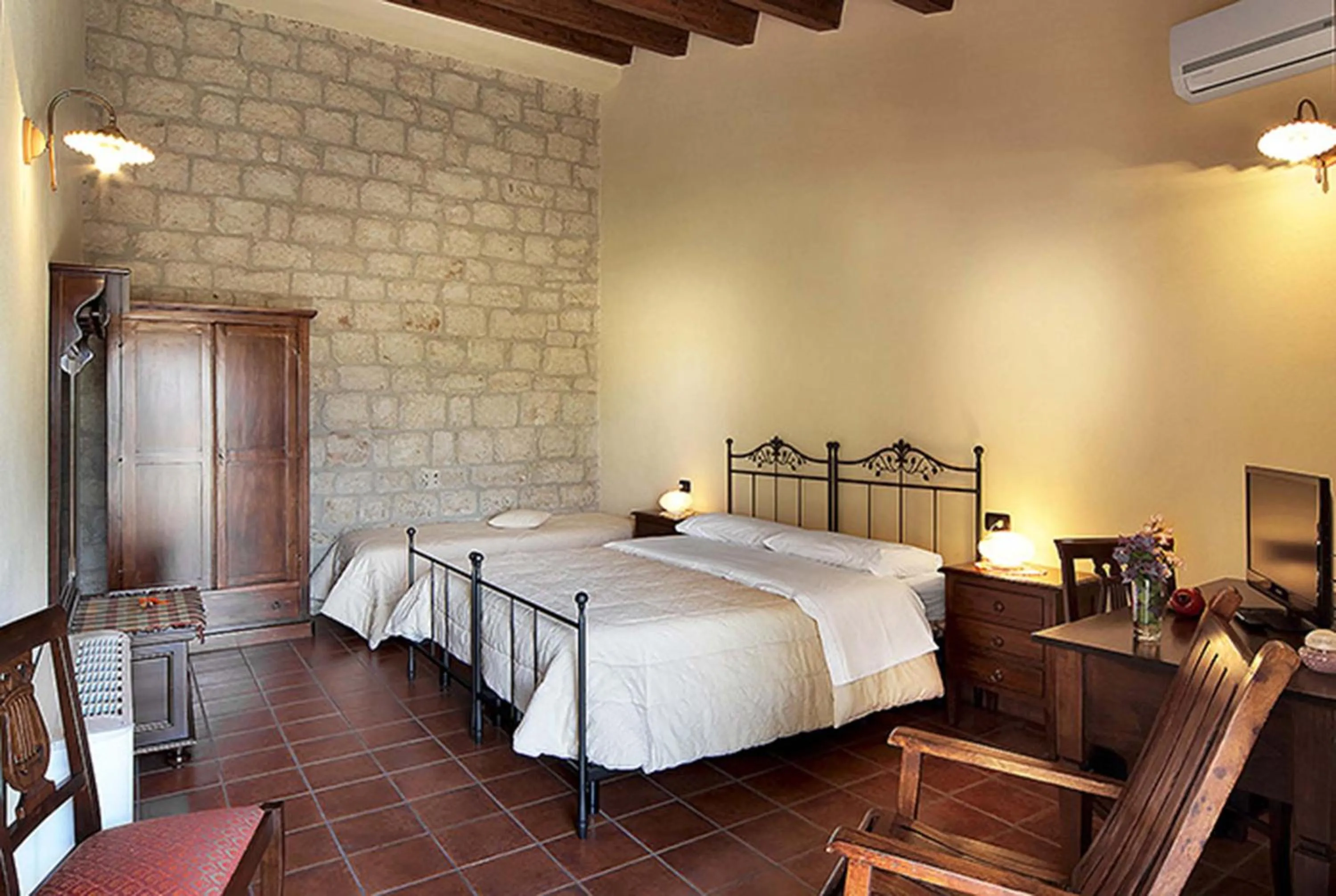 Bedroom, Bed in Agriturismo Il Melograno