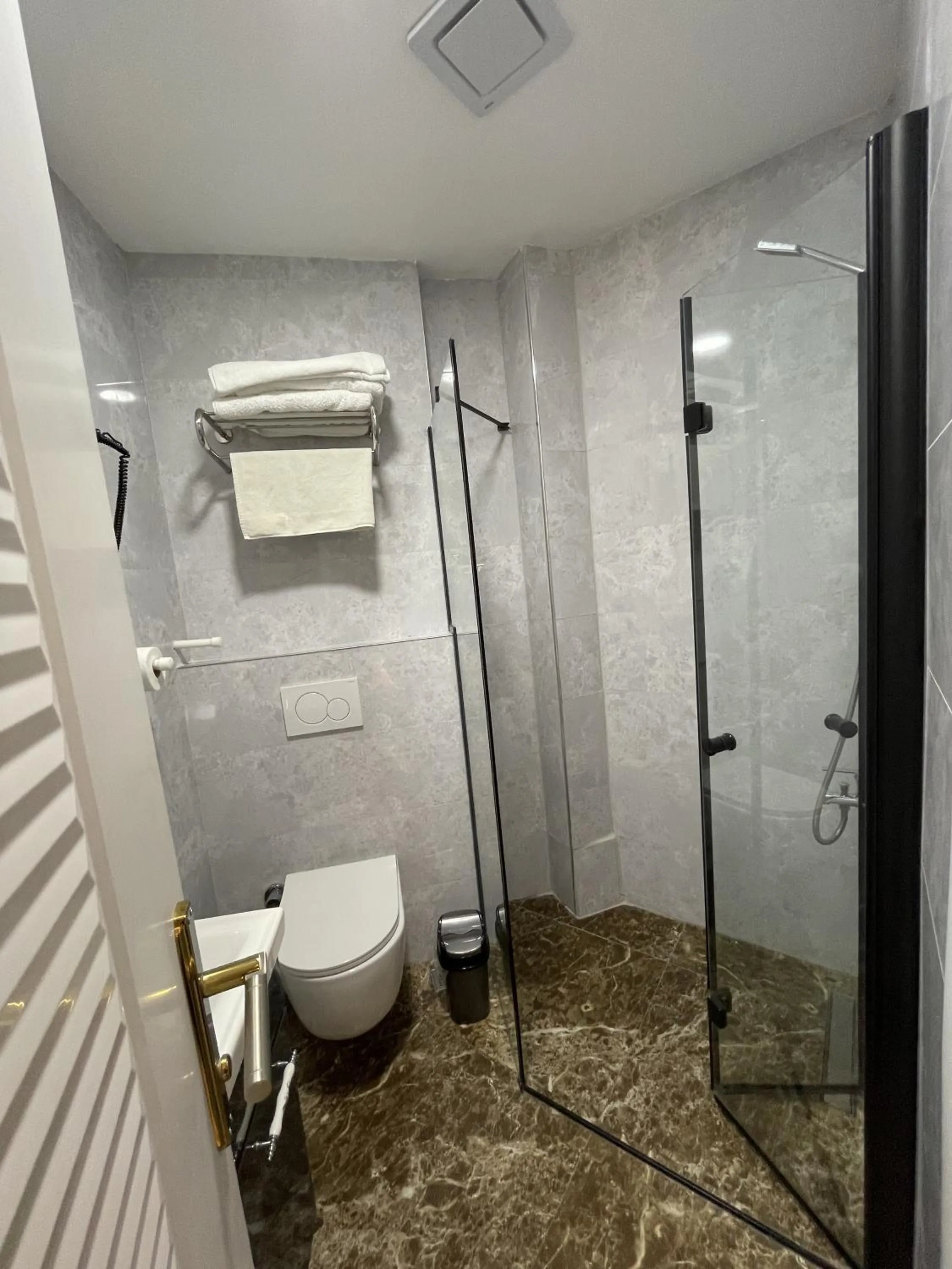 Shower in Turna HOTEL