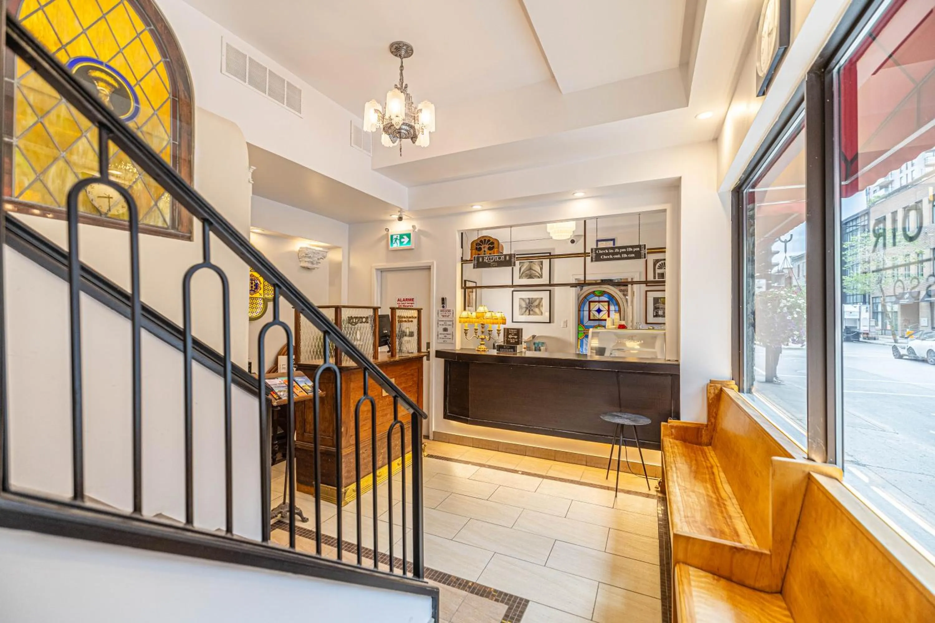 Property building in hotel le coach