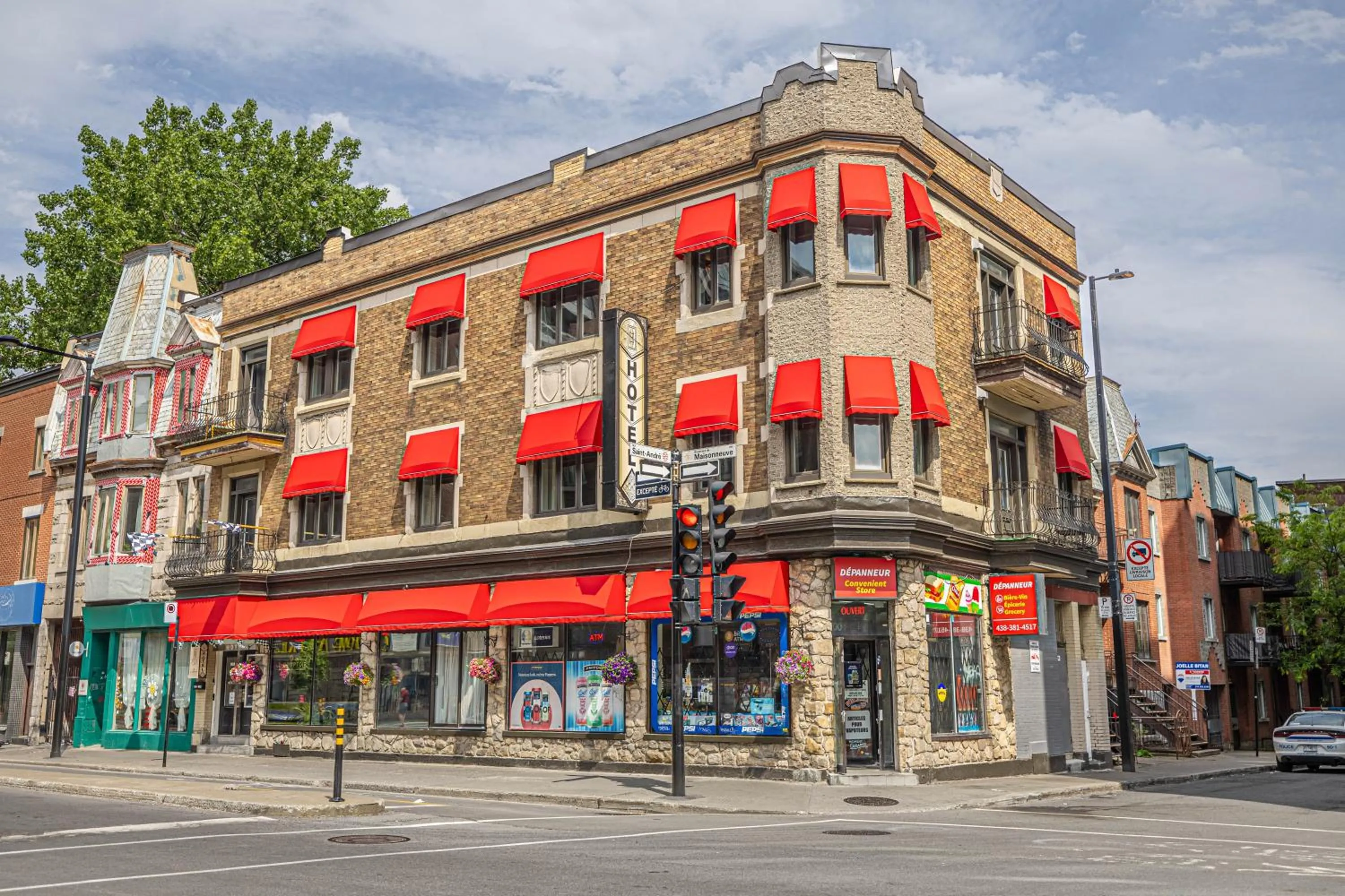 Property building in hotel le coach