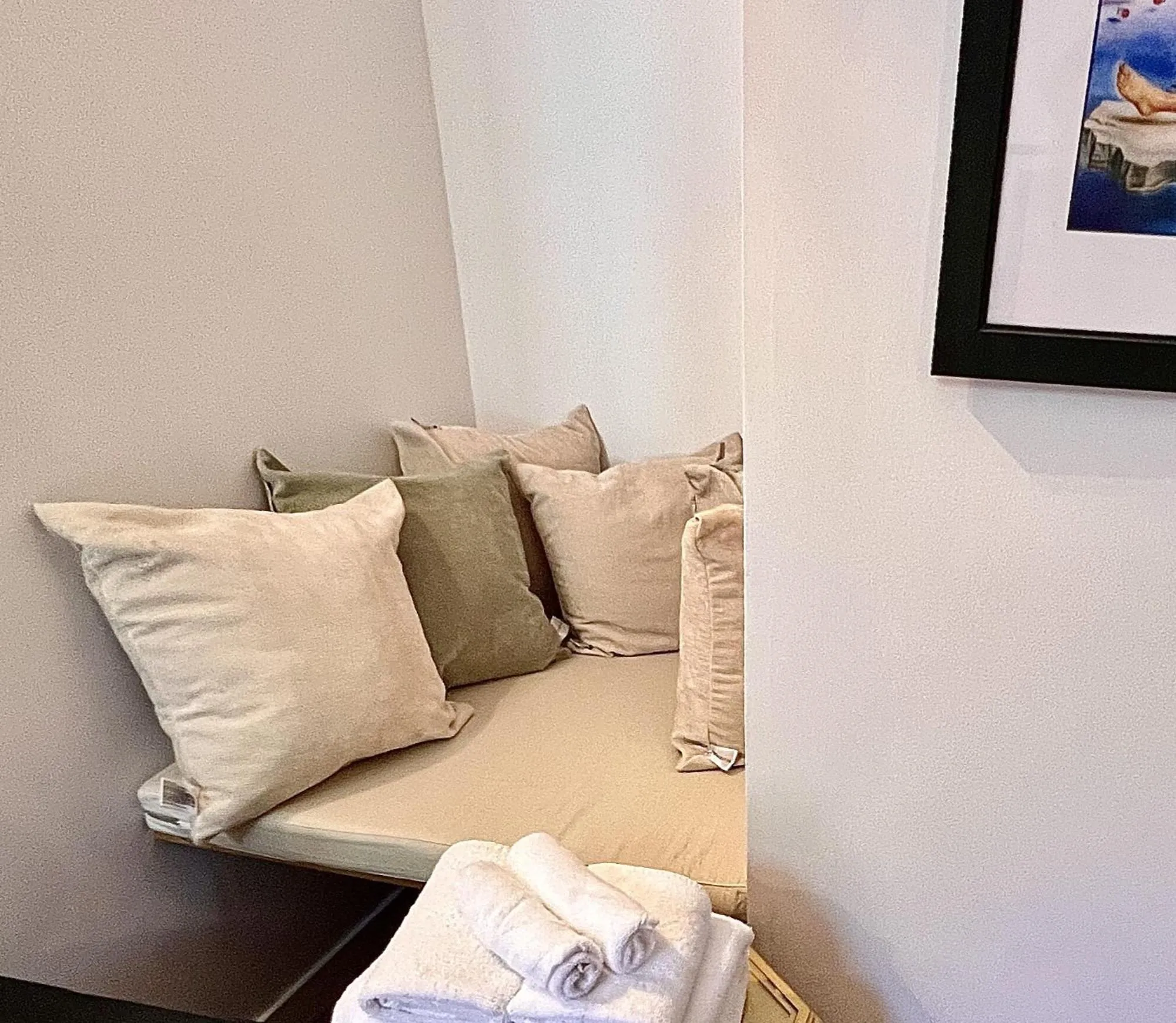 Seating area in hotel le coach