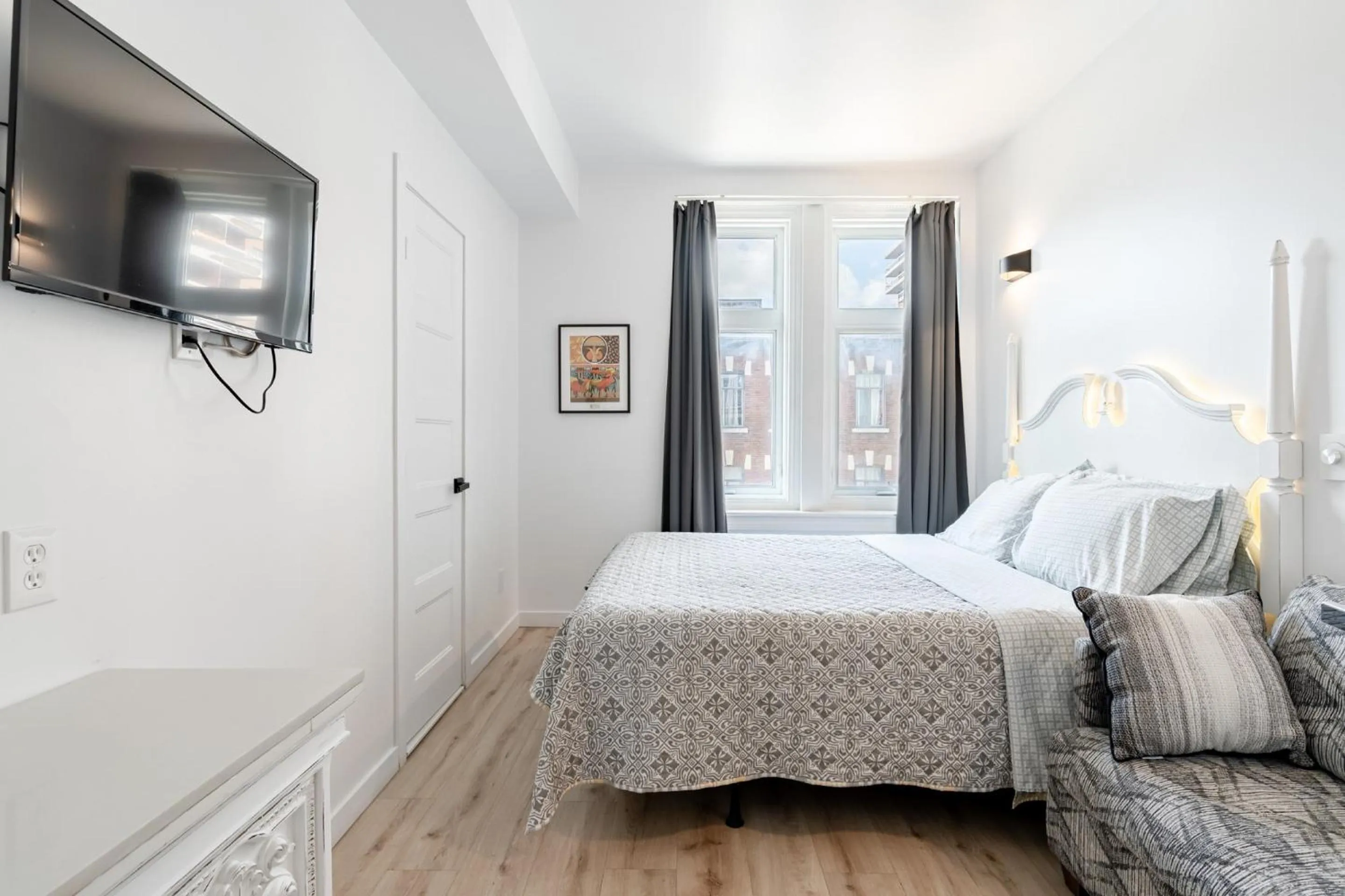 Bedroom, Bed in hotel le coach