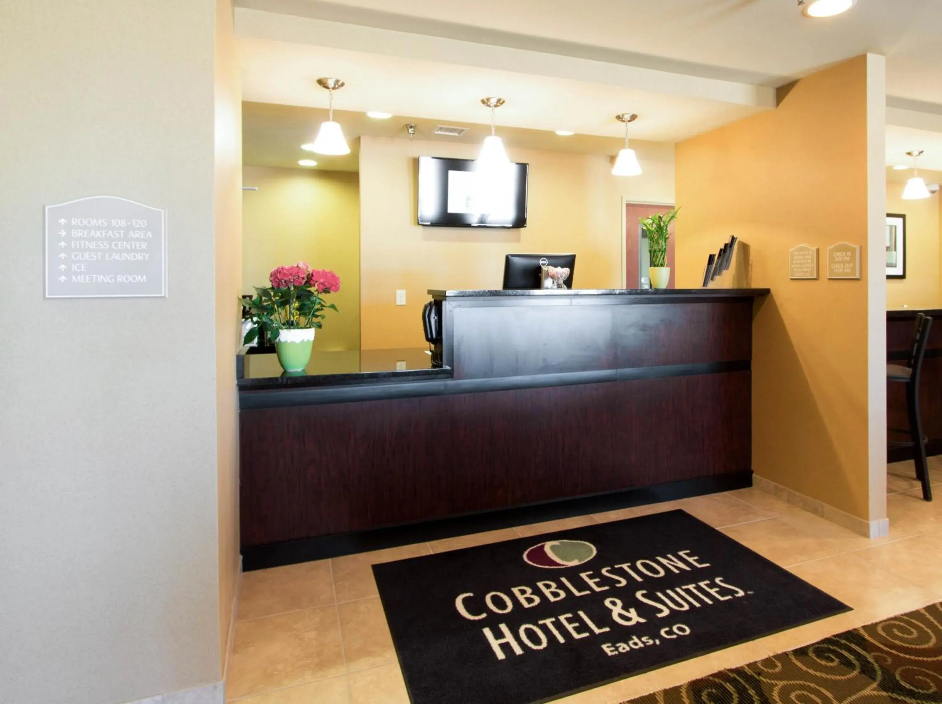 Lobby or reception in Cobblestone Inn & Suites - Eads Lobby or reception in Cobblestone Inn & Suites - Eads