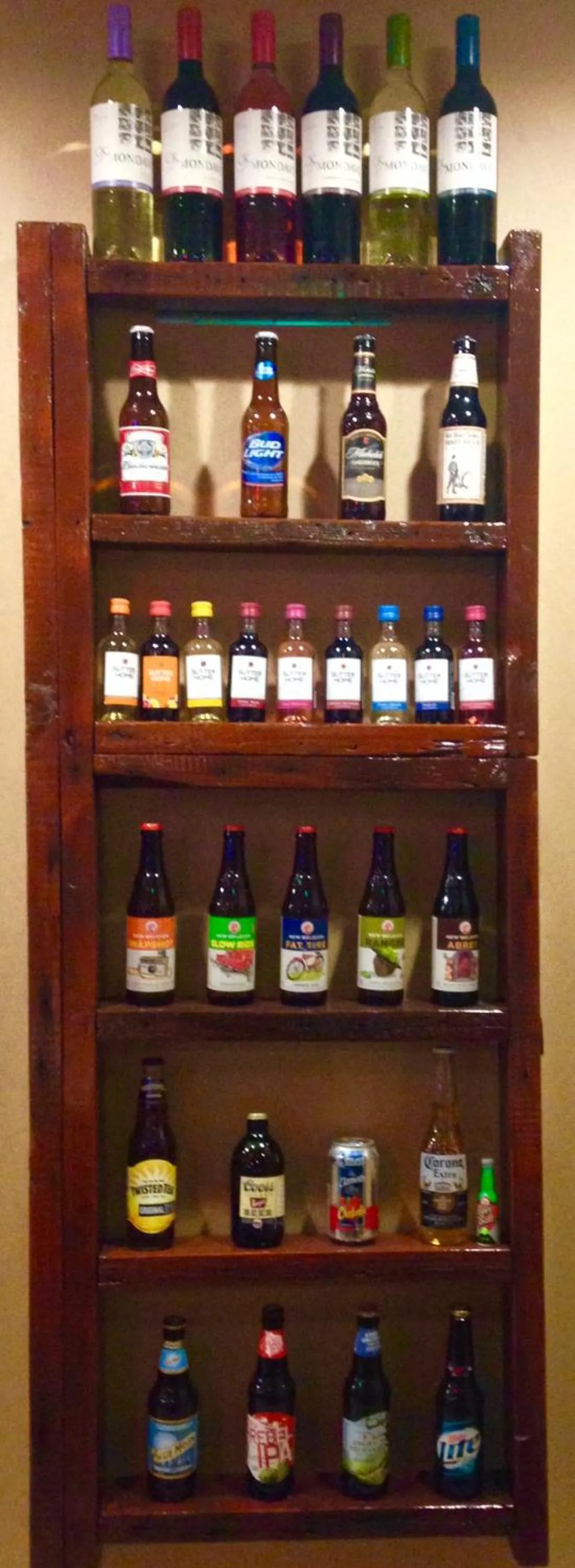 Alcoholic drinks in Cobblestone Inn & Suites - Eads