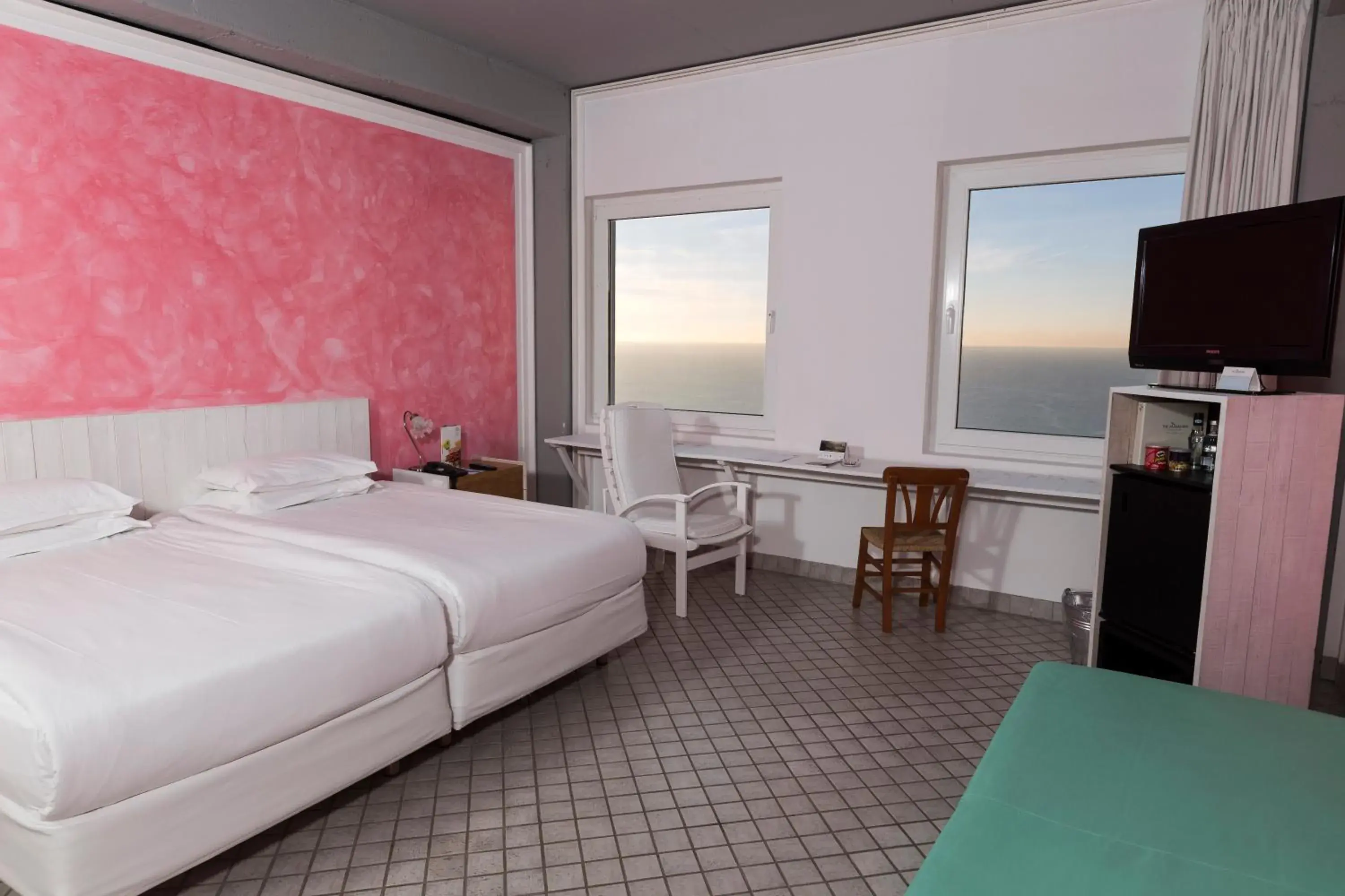 Photo of the whole room, Bed in The Marmara Antalya