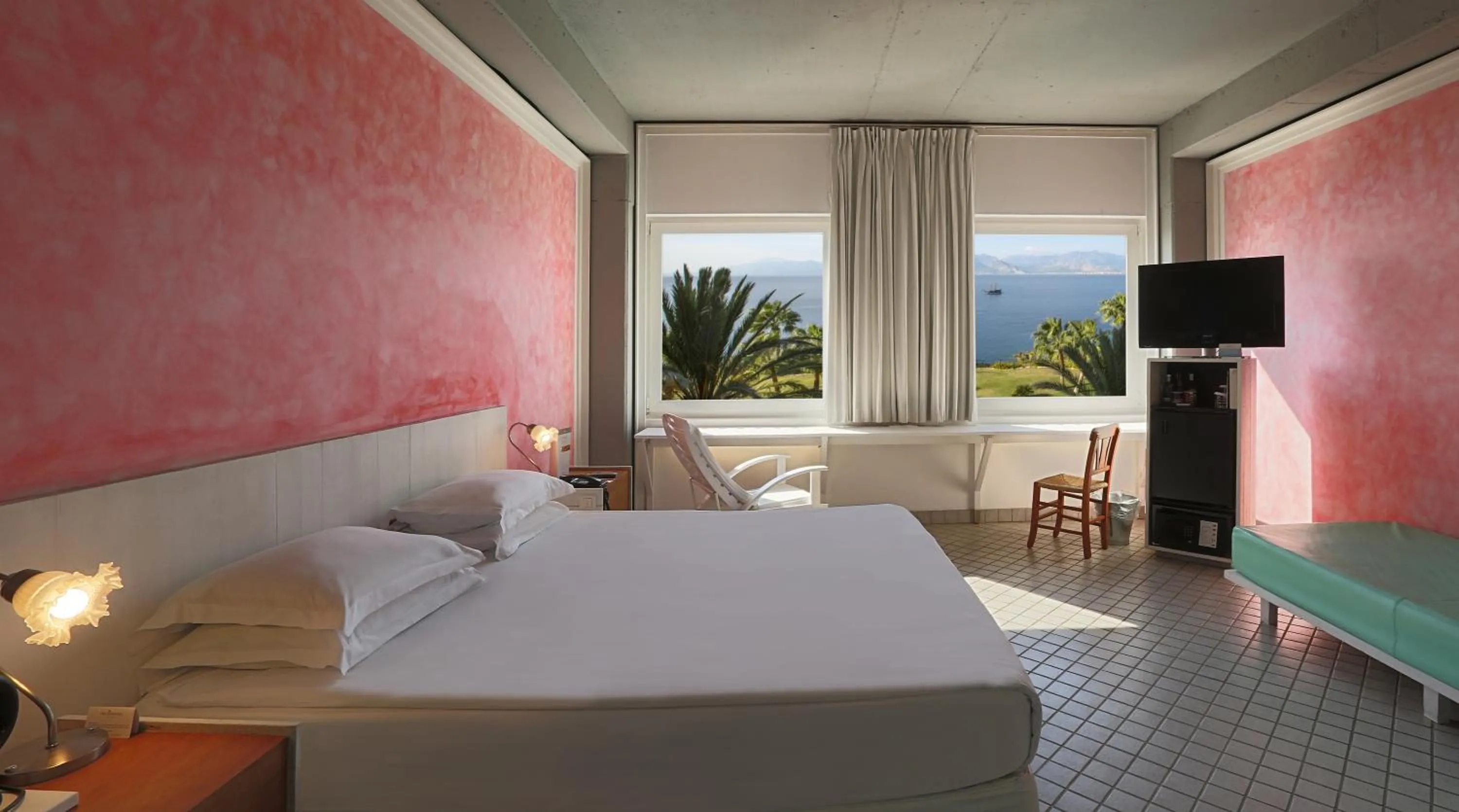 Sea view, Bed in The Marmara Antalya