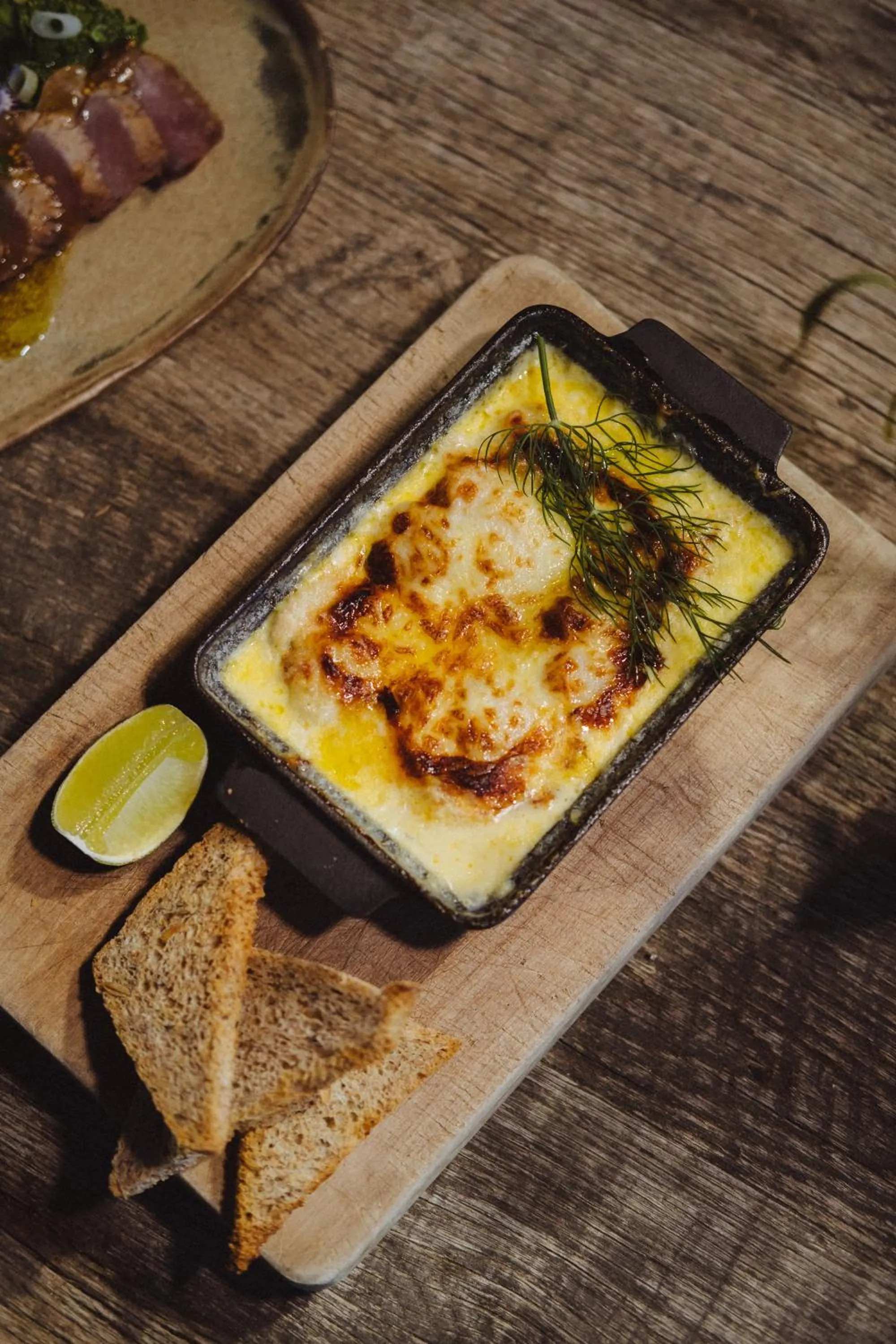 Restaurant/places to eat in Hotel Alaia