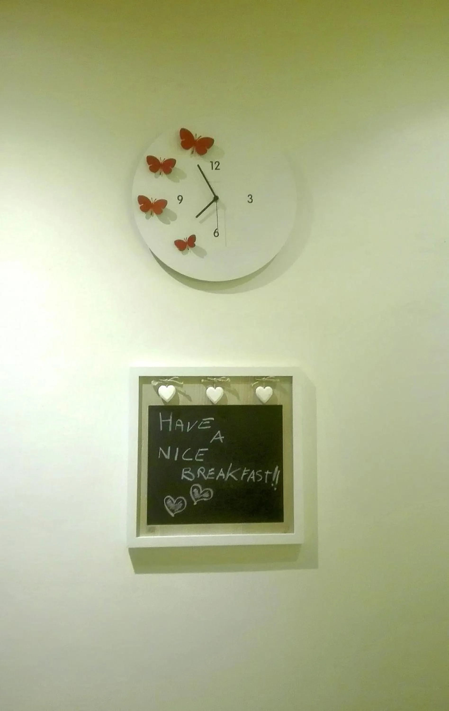 Breakfast in Gaia's Room B&B