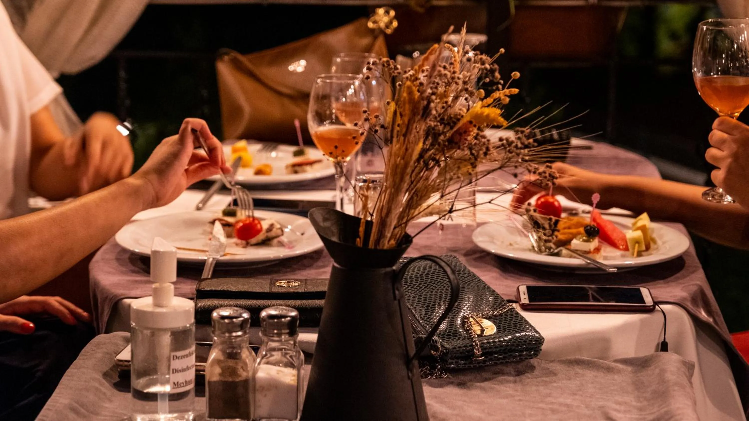 Restaurant/places to eat in Blue Sea Garden