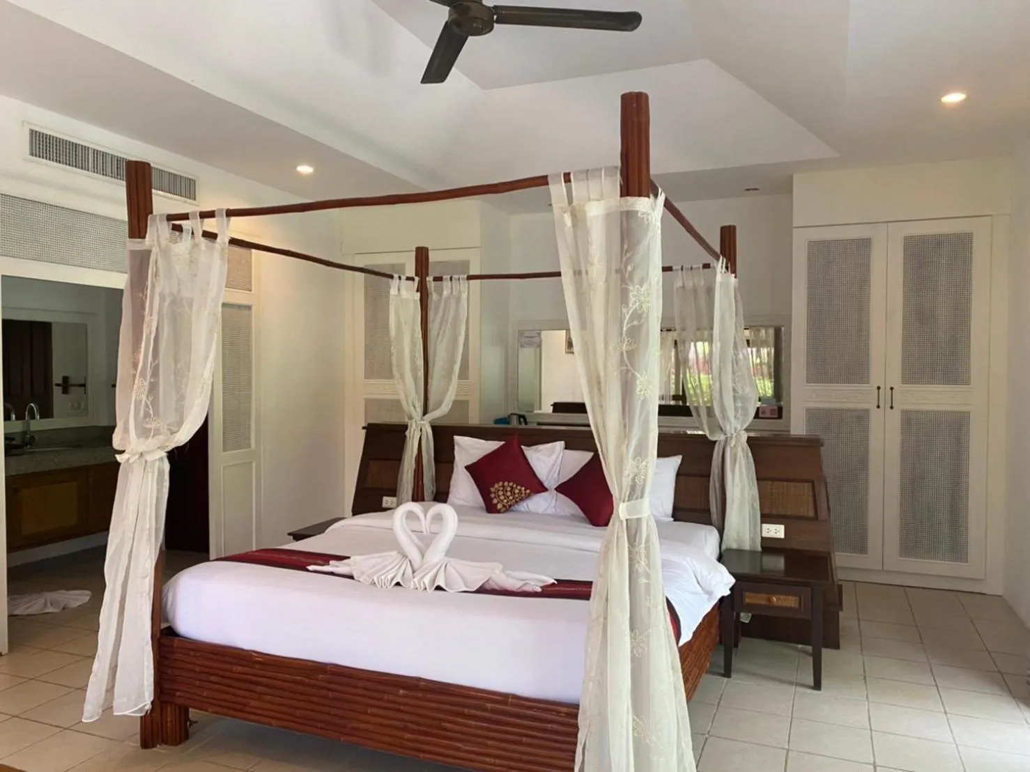 Bed in Villa Raya Resort Private Pool Villas