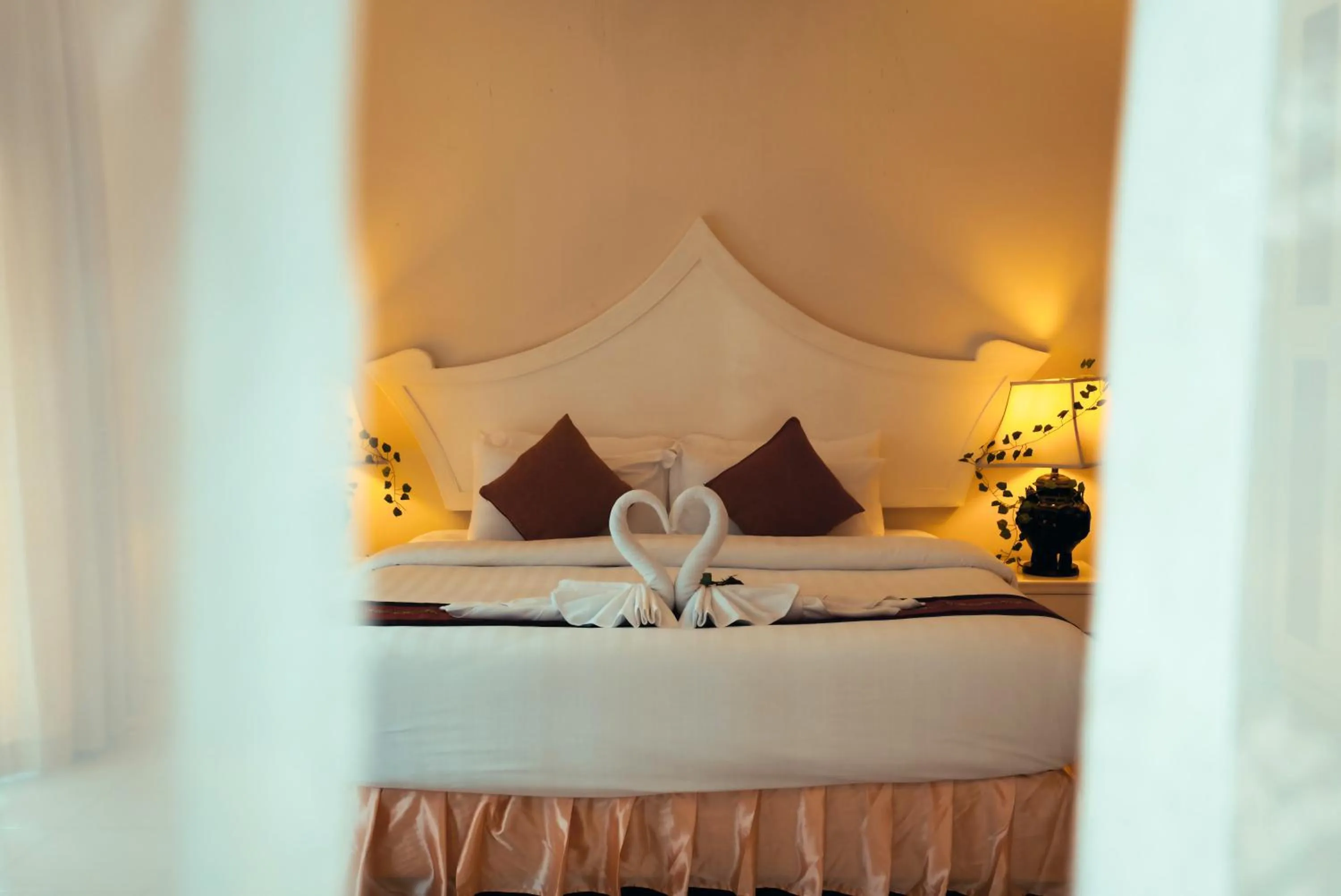 Bed in Villa Raya Resort Private Pool Villas