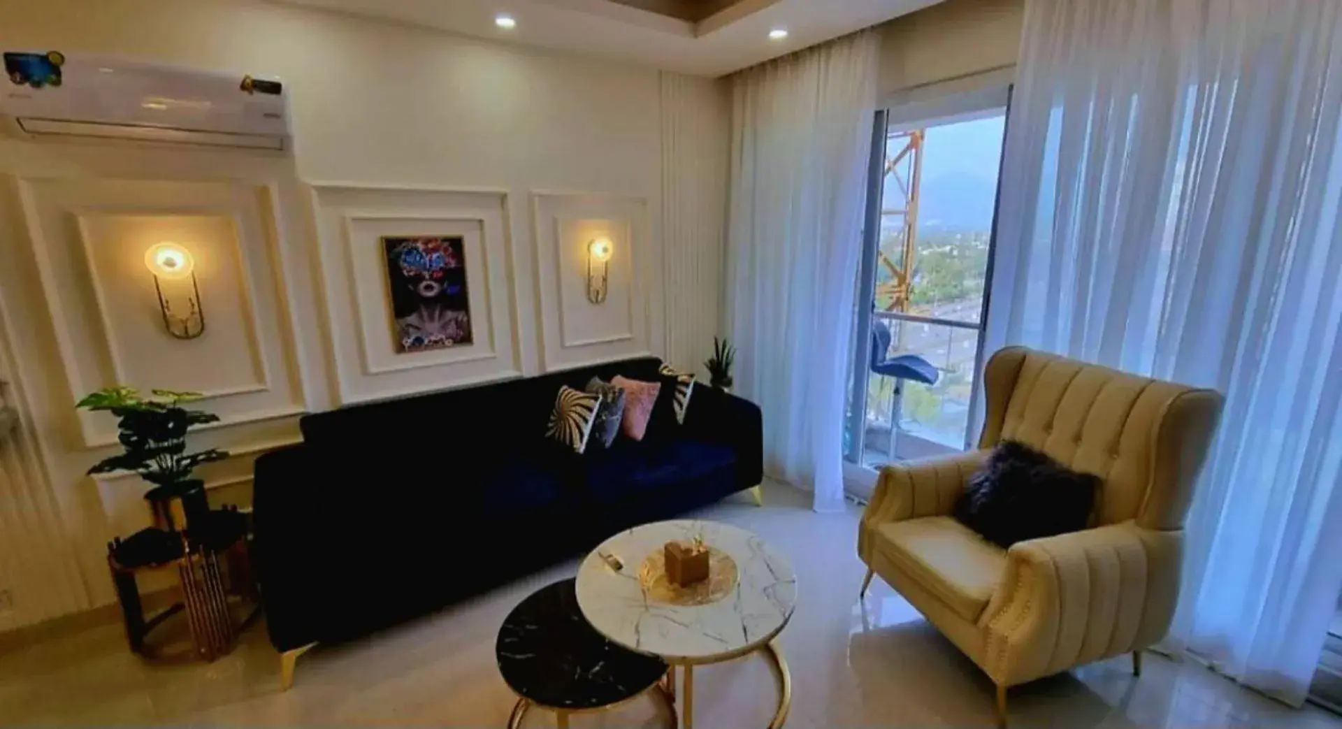 Deluxe Double Room in Dubai Guest House Karachi Deluxe Double Room in Dubai Guest House Karachi