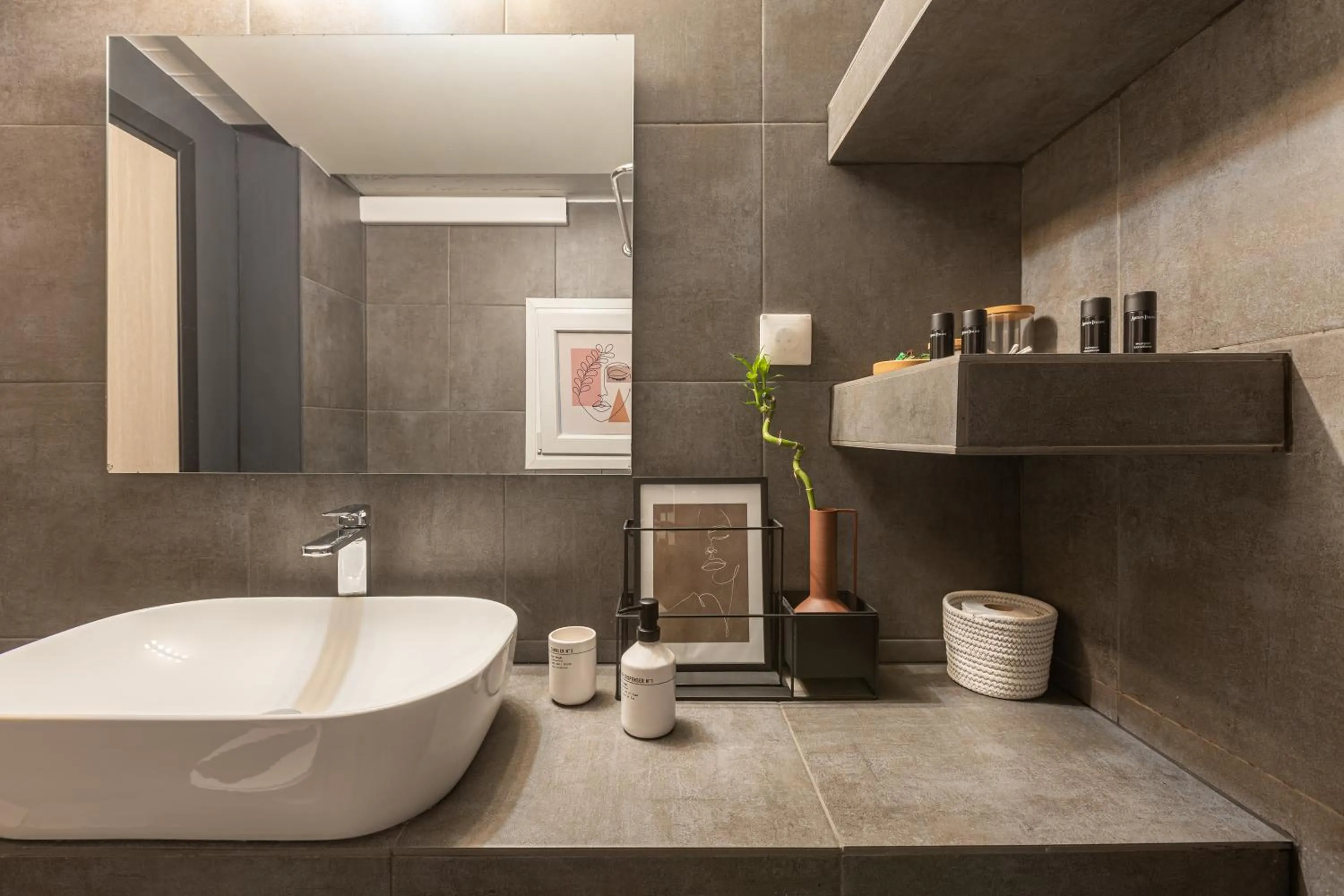 Bathroom in Ermoo Athens Modern Living