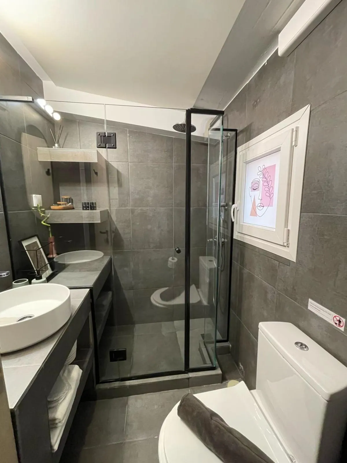 Shower in Ermoo Athens Modern Living