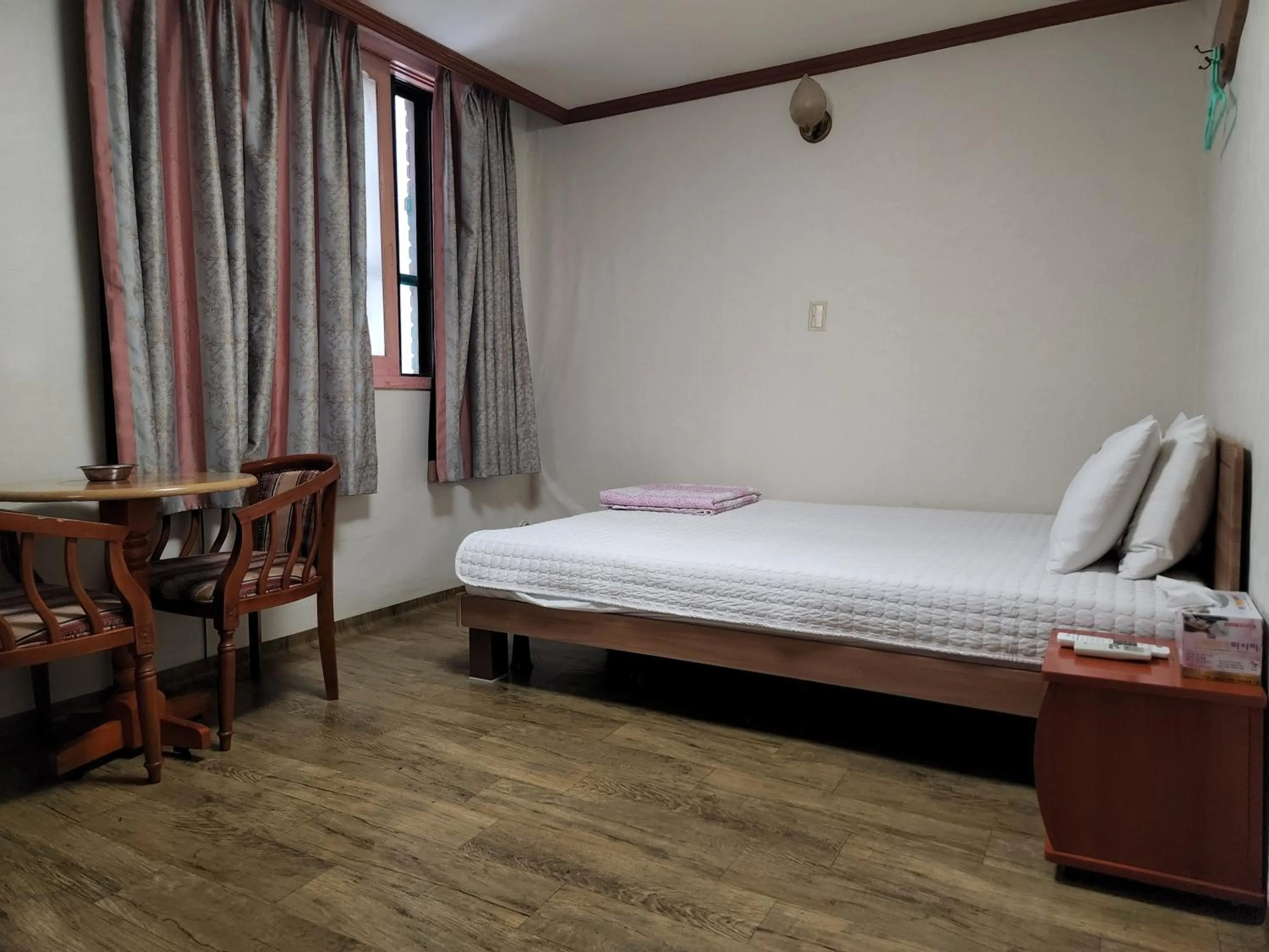 Bed in Daeho Motel