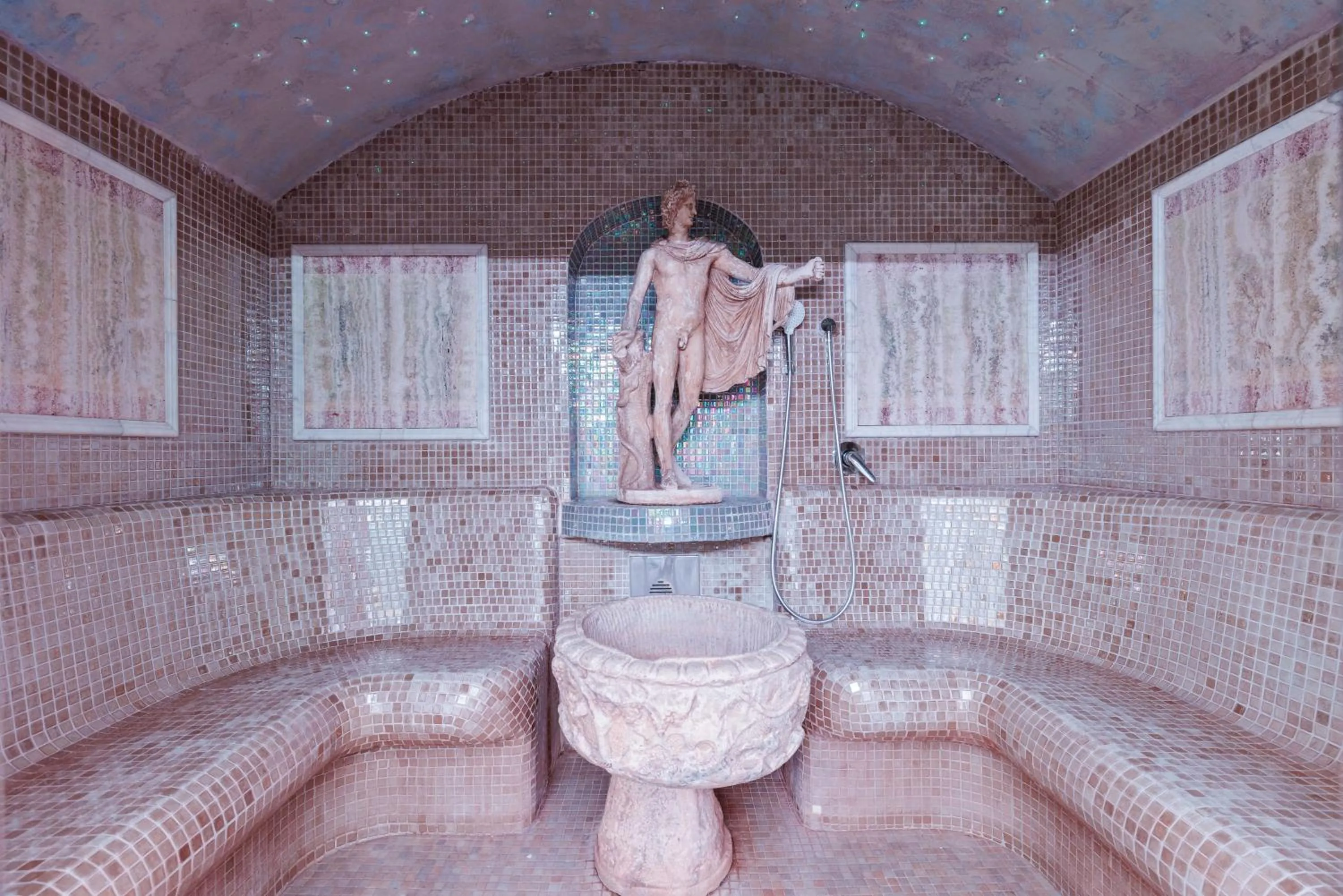 Steam room in Romanico Palace Luxury Hotel & SPA