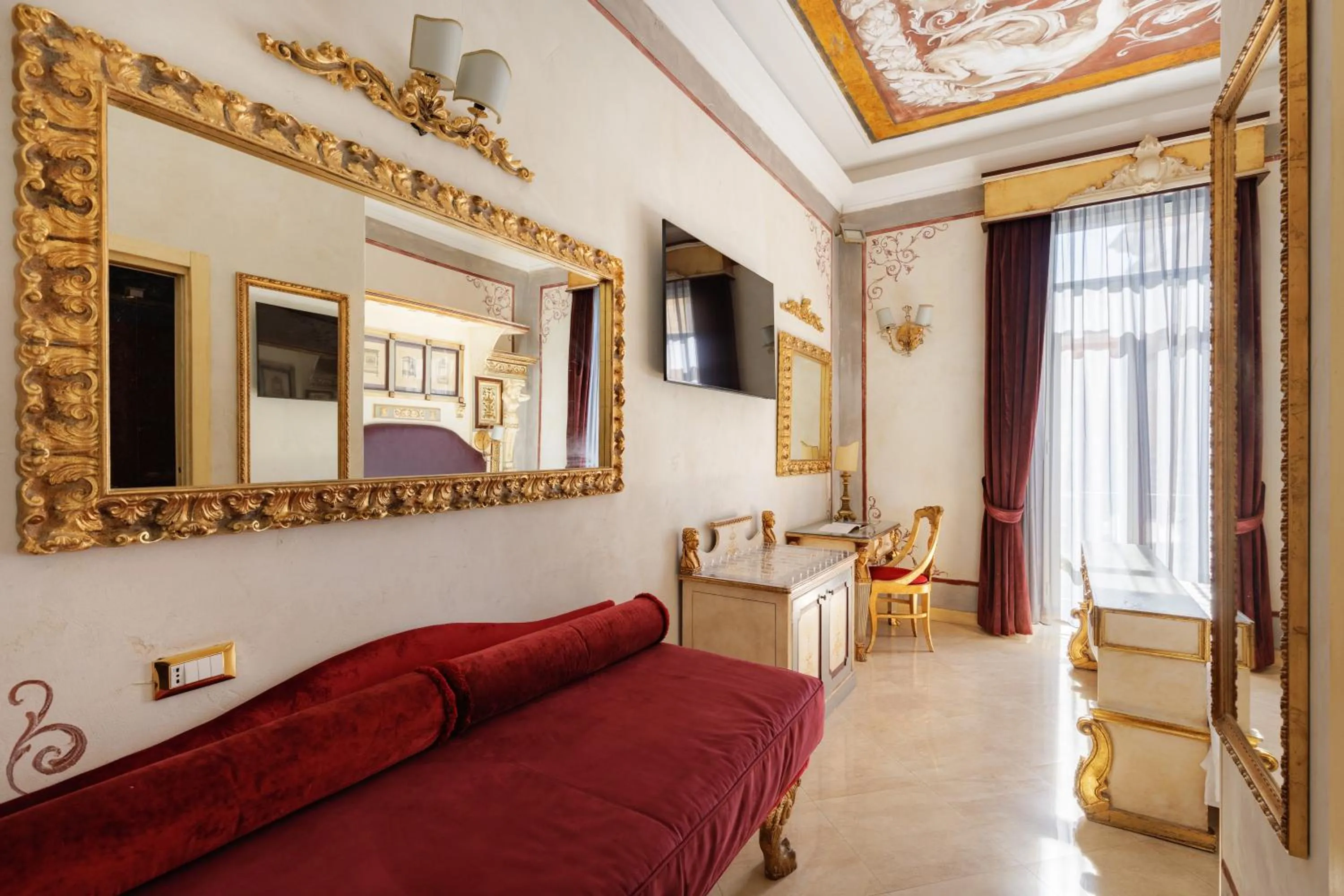 Decorative detail in Romanico Palace Luxury Hotel & SPA