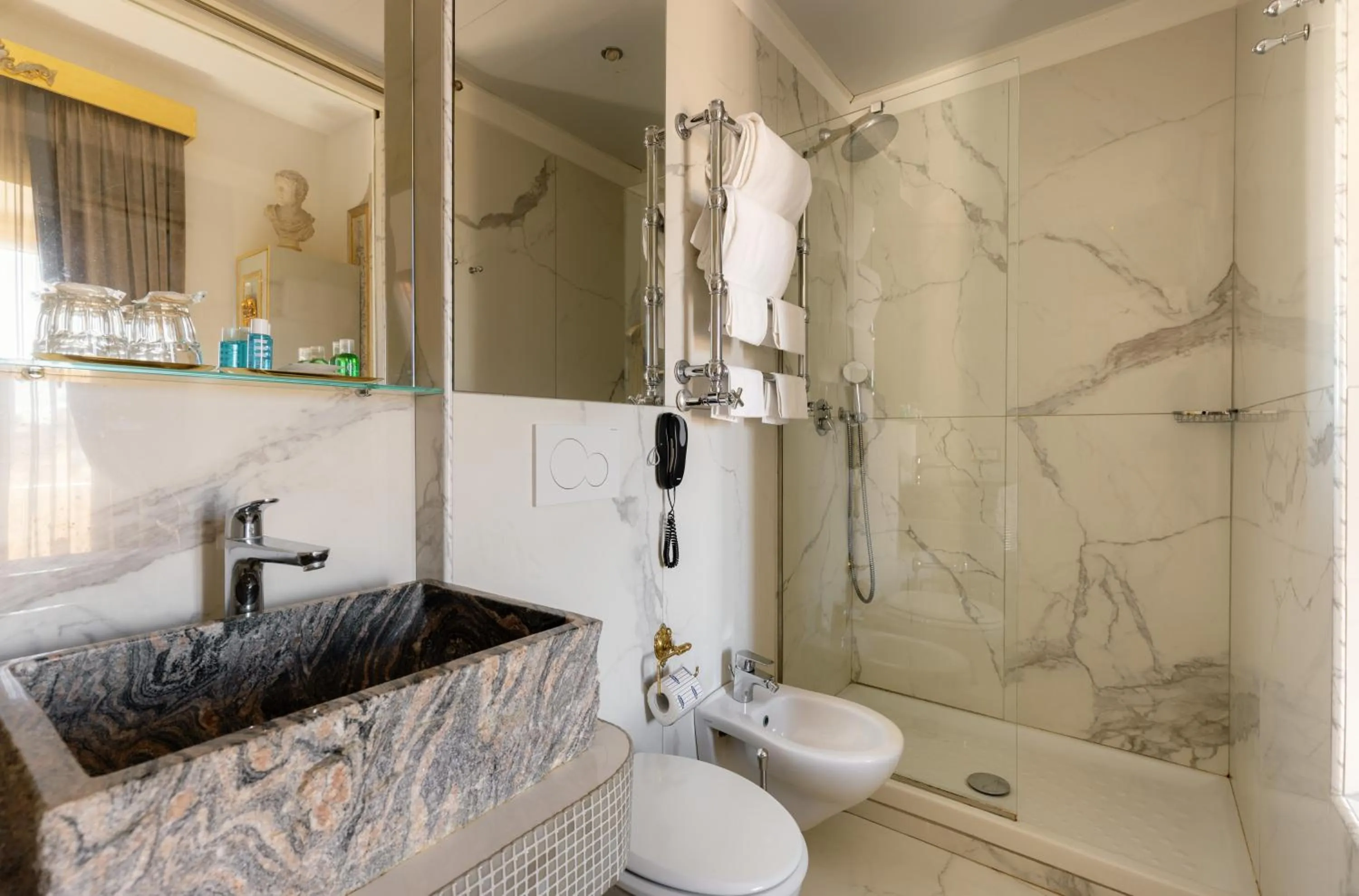 Shower in Romanico Palace Luxury Hotel & SPA