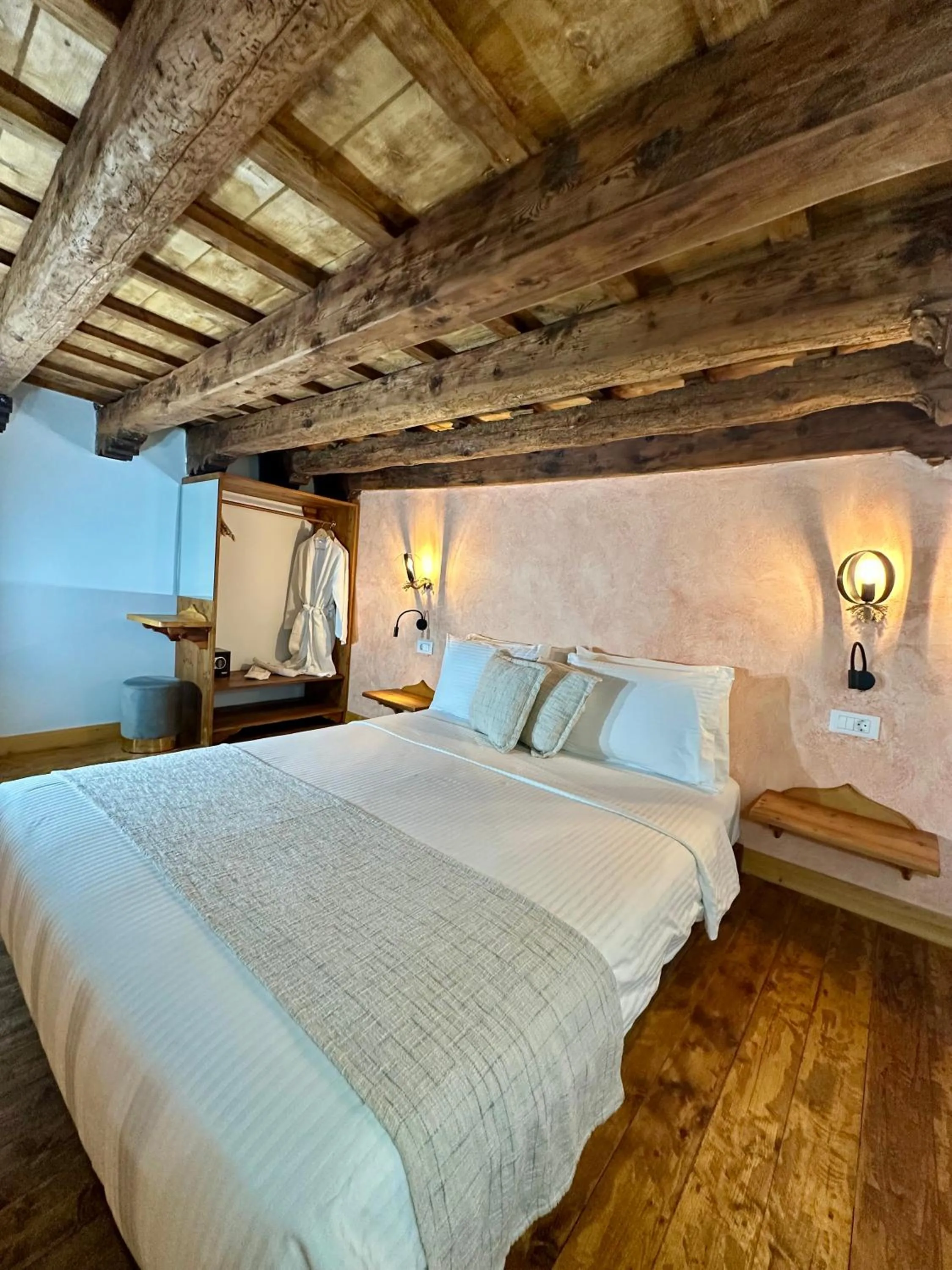 Bedroom in Midgard Suites (Medieval Town)
