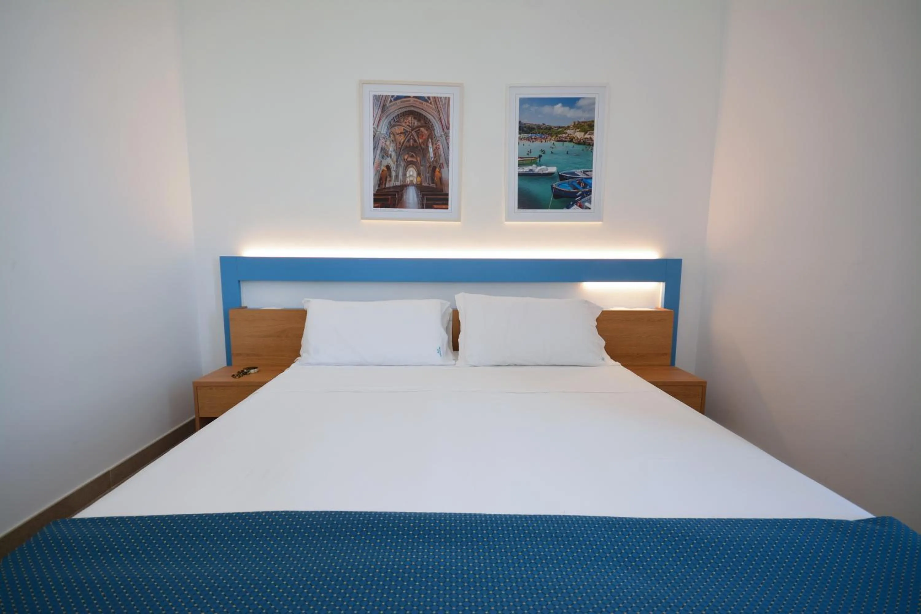 Bed in Hotel Miramare