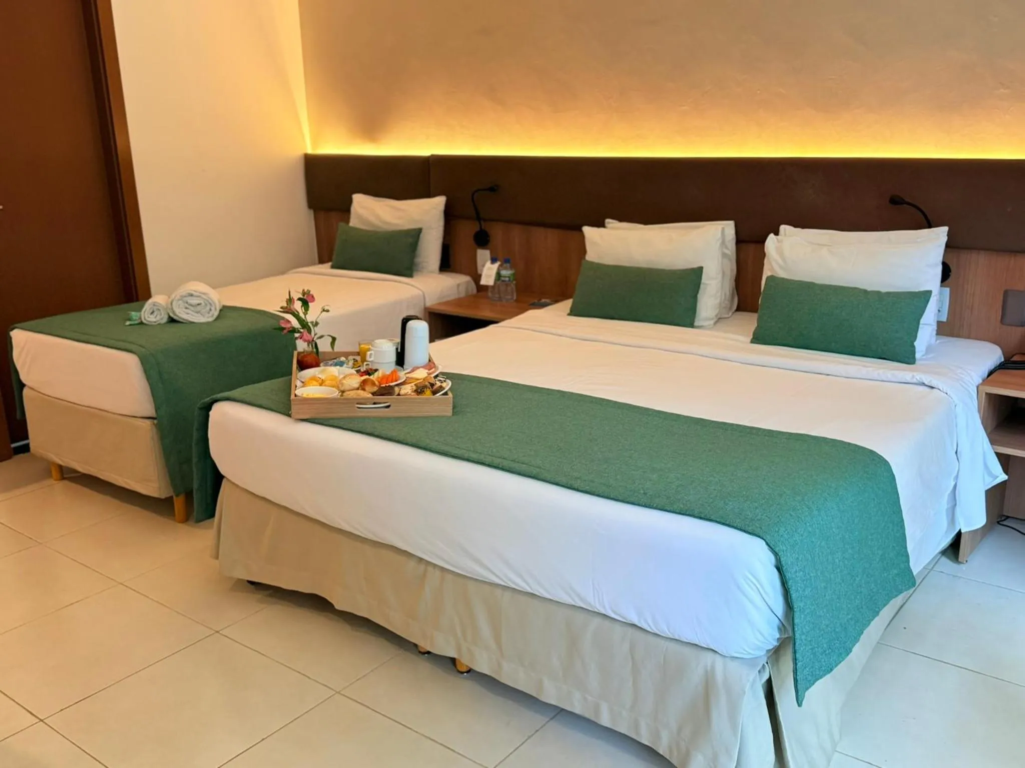 Bed in Athos Bulcão Hplus Executive