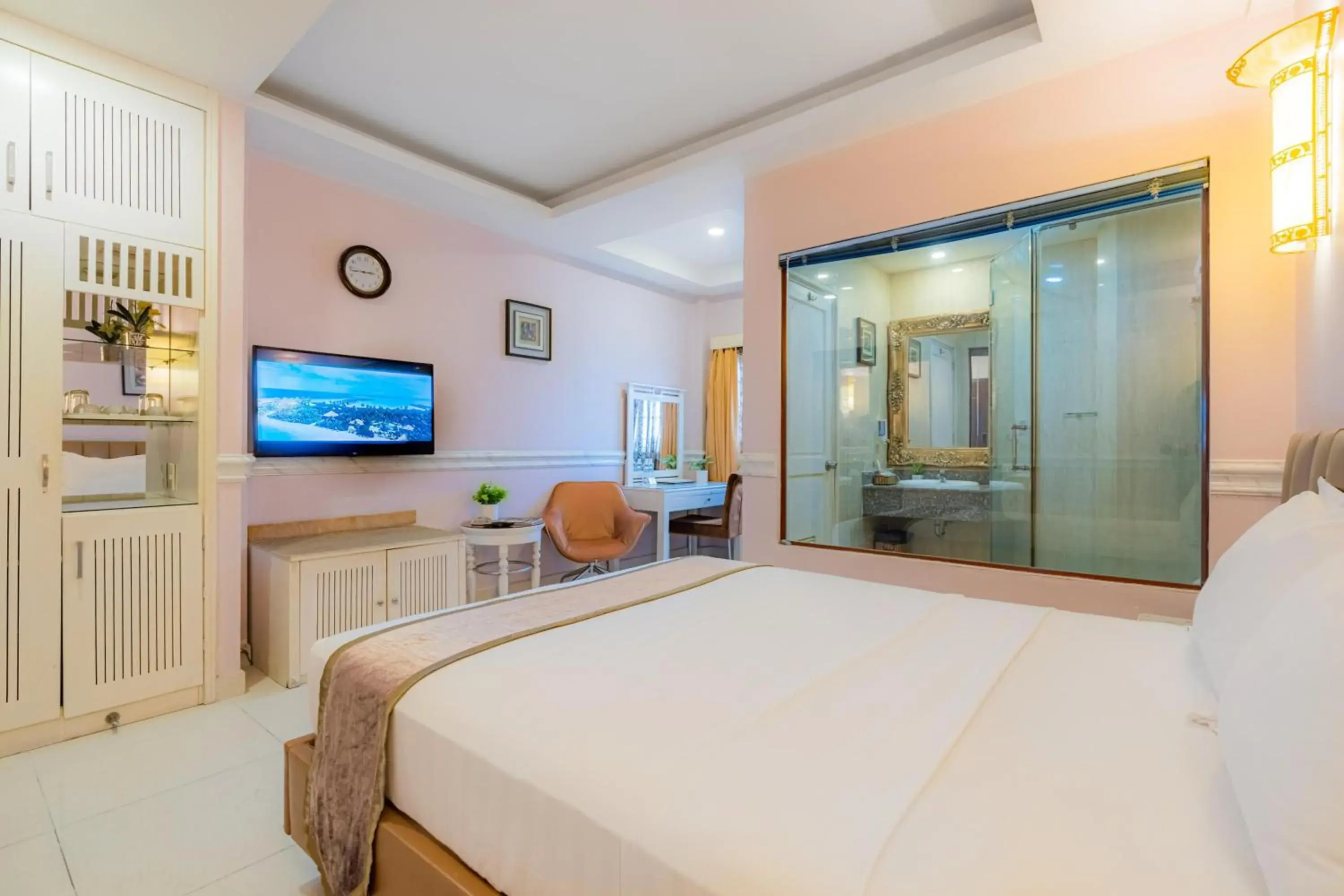 Bed in Fortune 1127 - Central Hotel Bed in Fortune 1127 - Central Hotel