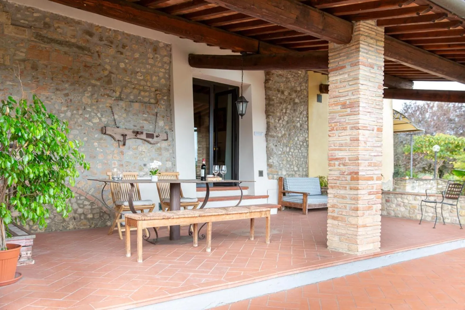 One Bedroom Apartment - Ground Floor  in Agriturismo La Valle A Polvereto