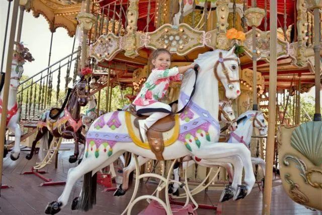 young children in Casa de Fruta Cabins, Inn & RV Park