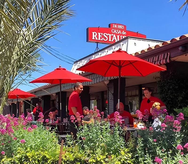 Restaurant/places to eat in Casa de Fruta Cabins, Inn & RV Park