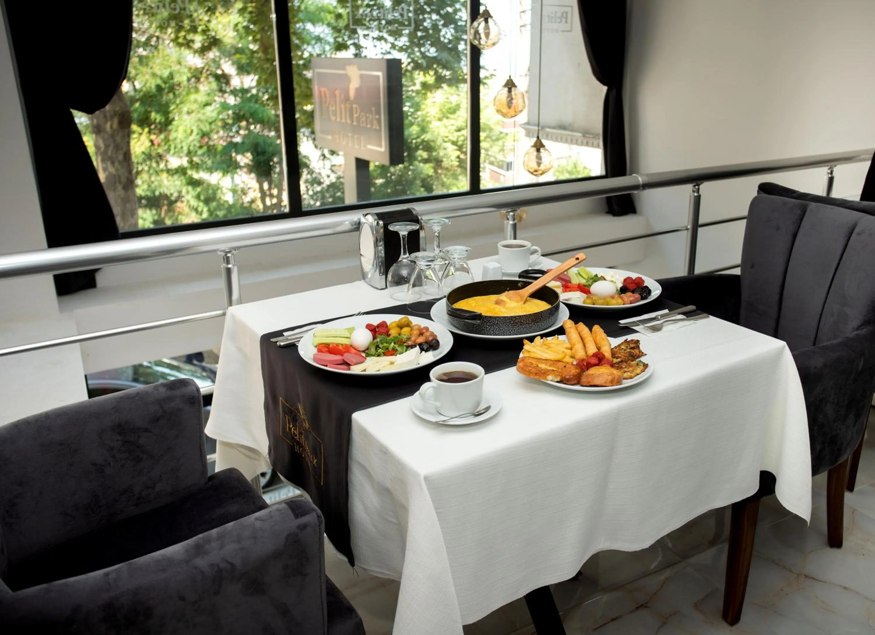 Breakfast in Pelit Park Hotel