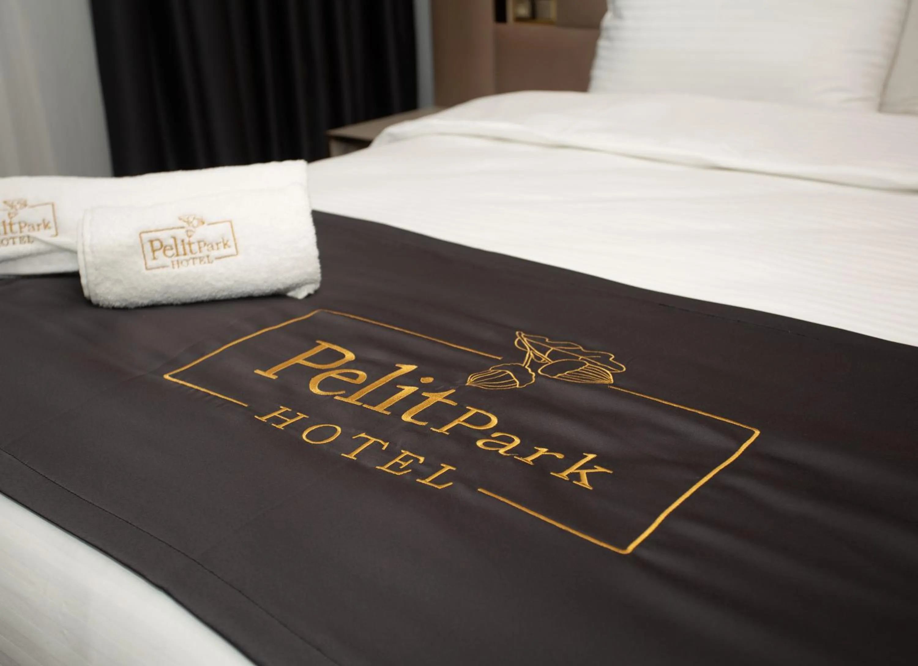 Bed in Pelit Park Hotel