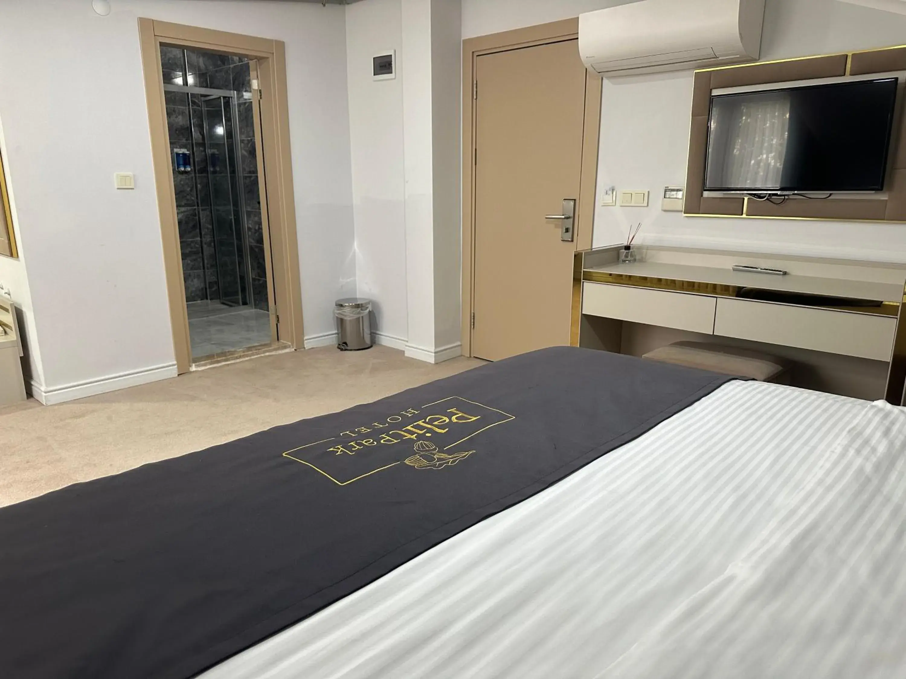 Bed in Pelit Park Hotel Bed in Pelit Park Hotel