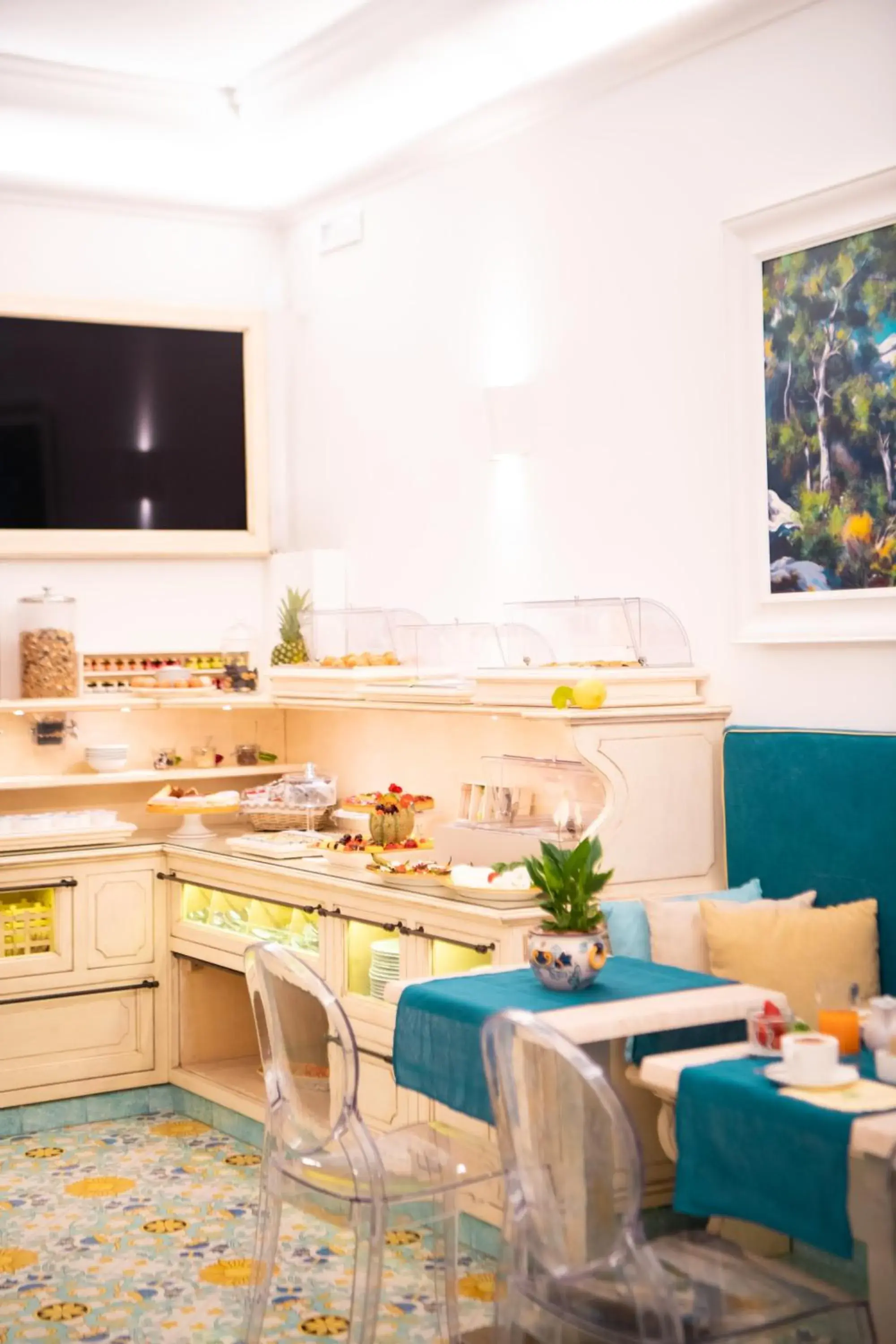 Lounge or bar in Hotel Royal Prisco Lounge or bar in Hotel Royal Prisco