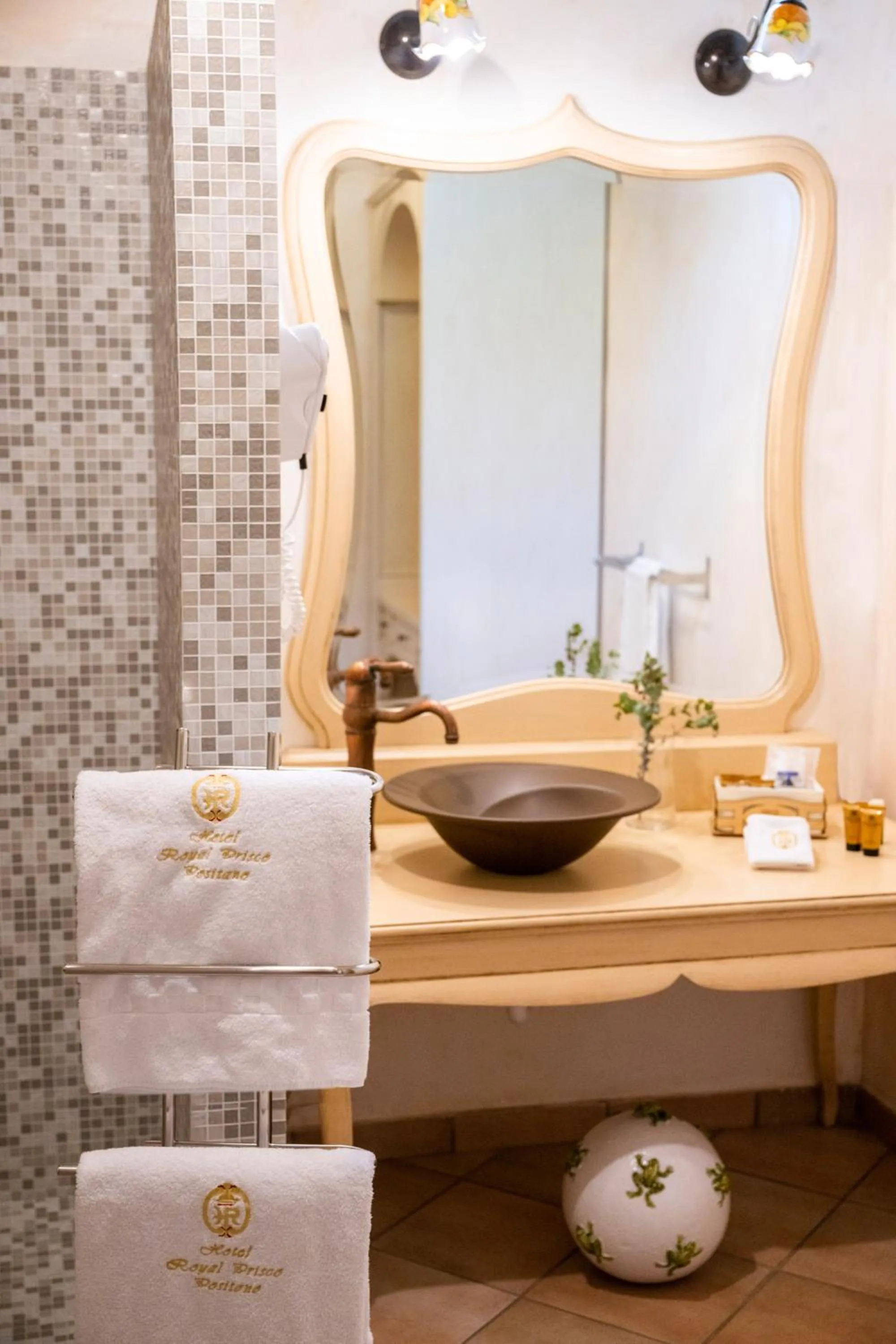 Bathroom in Hotel Royal Prisco