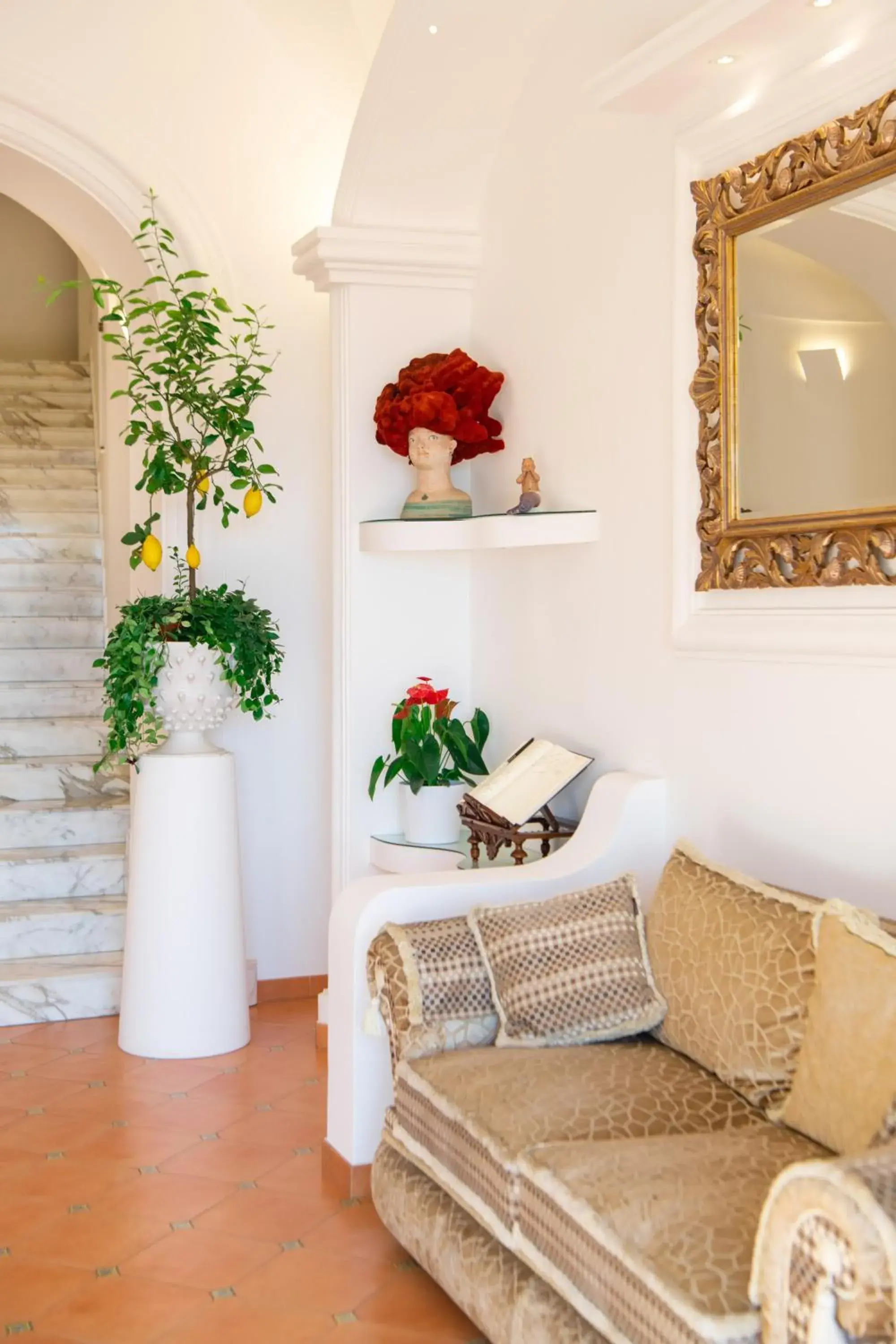 Lobby or reception in Hotel Royal Prisco Lobby or reception in Hotel Royal Prisco