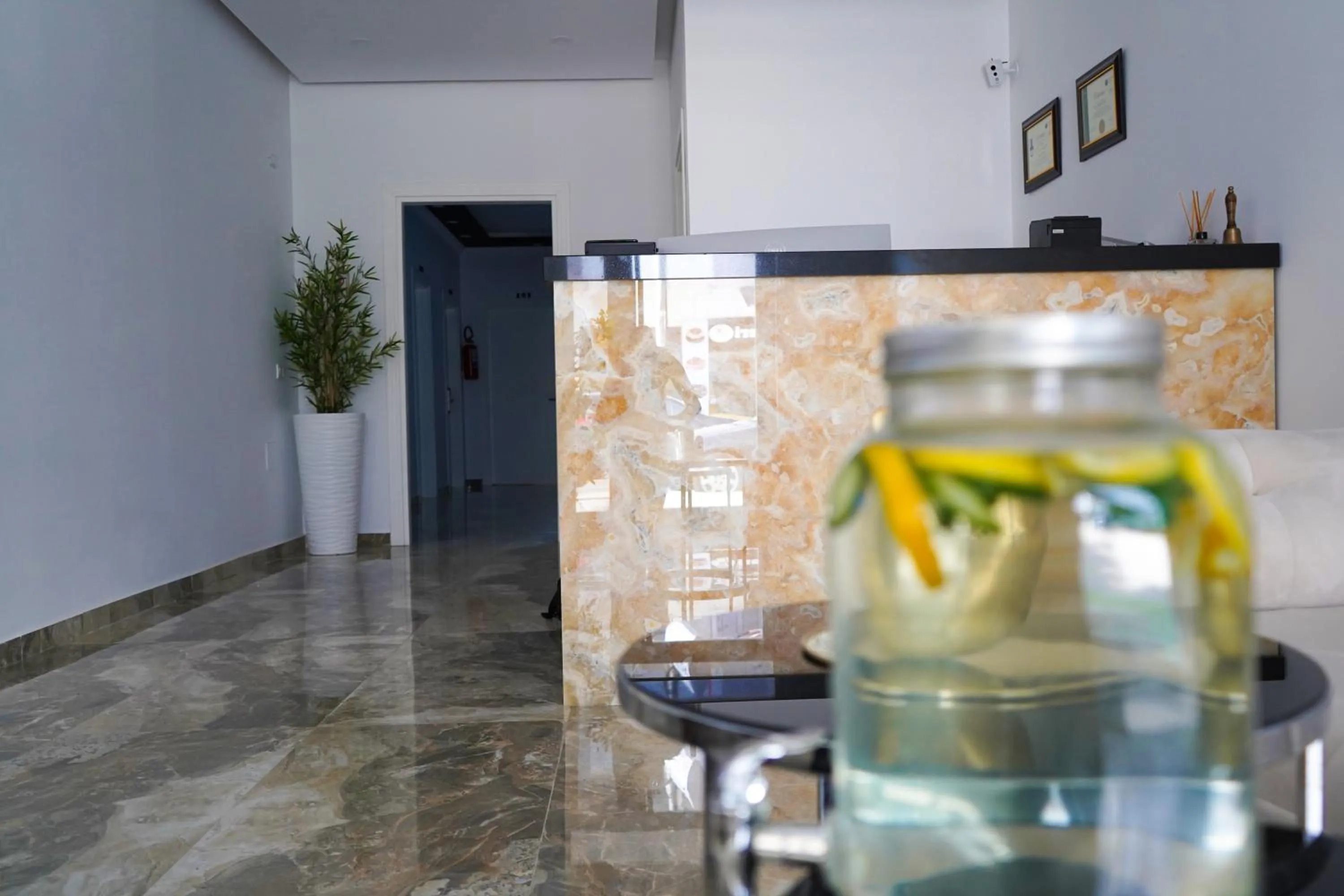 Communal lounge/ TV room in HotelApart - DelMar