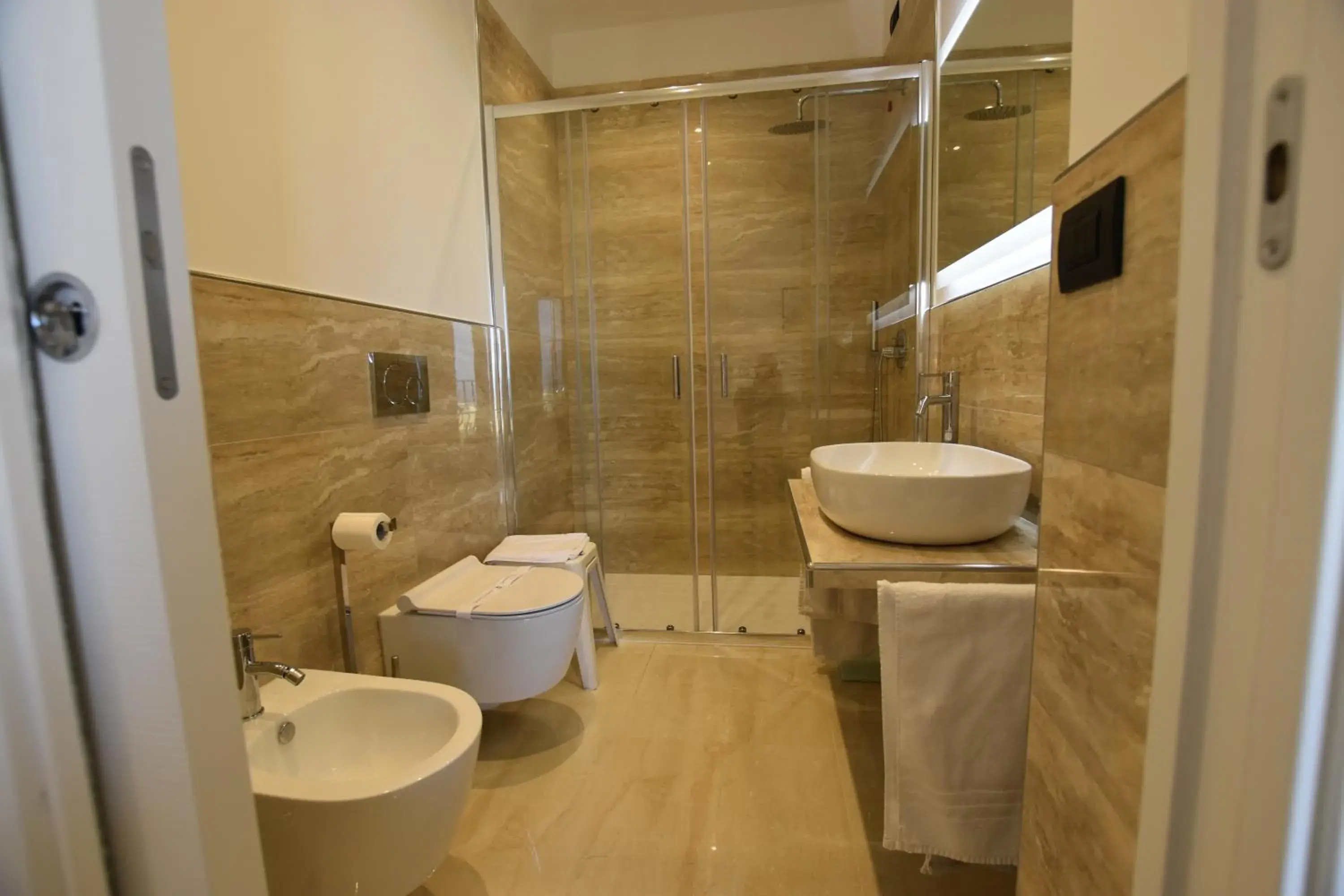 Bathroom in Hotel Condor