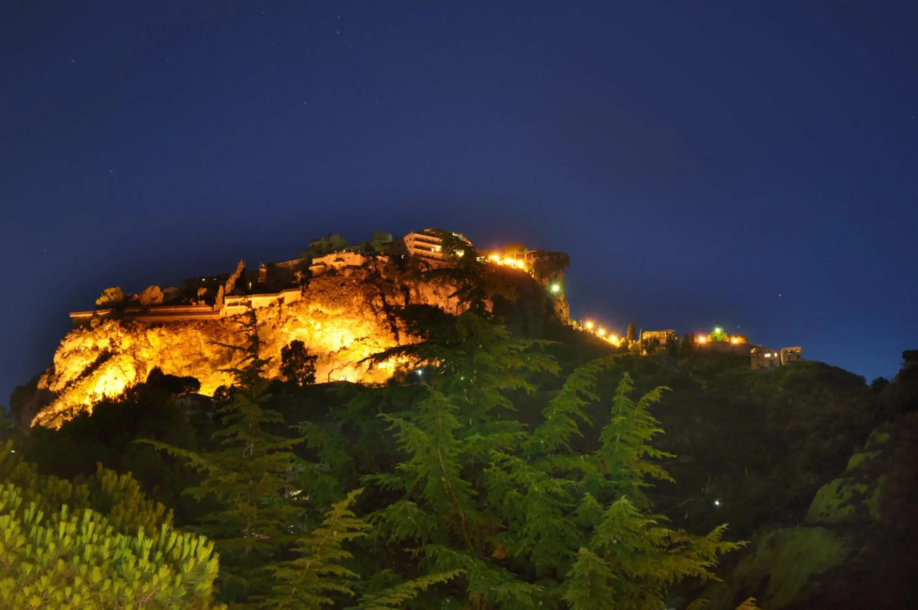 Mountain view in Hotel Condor