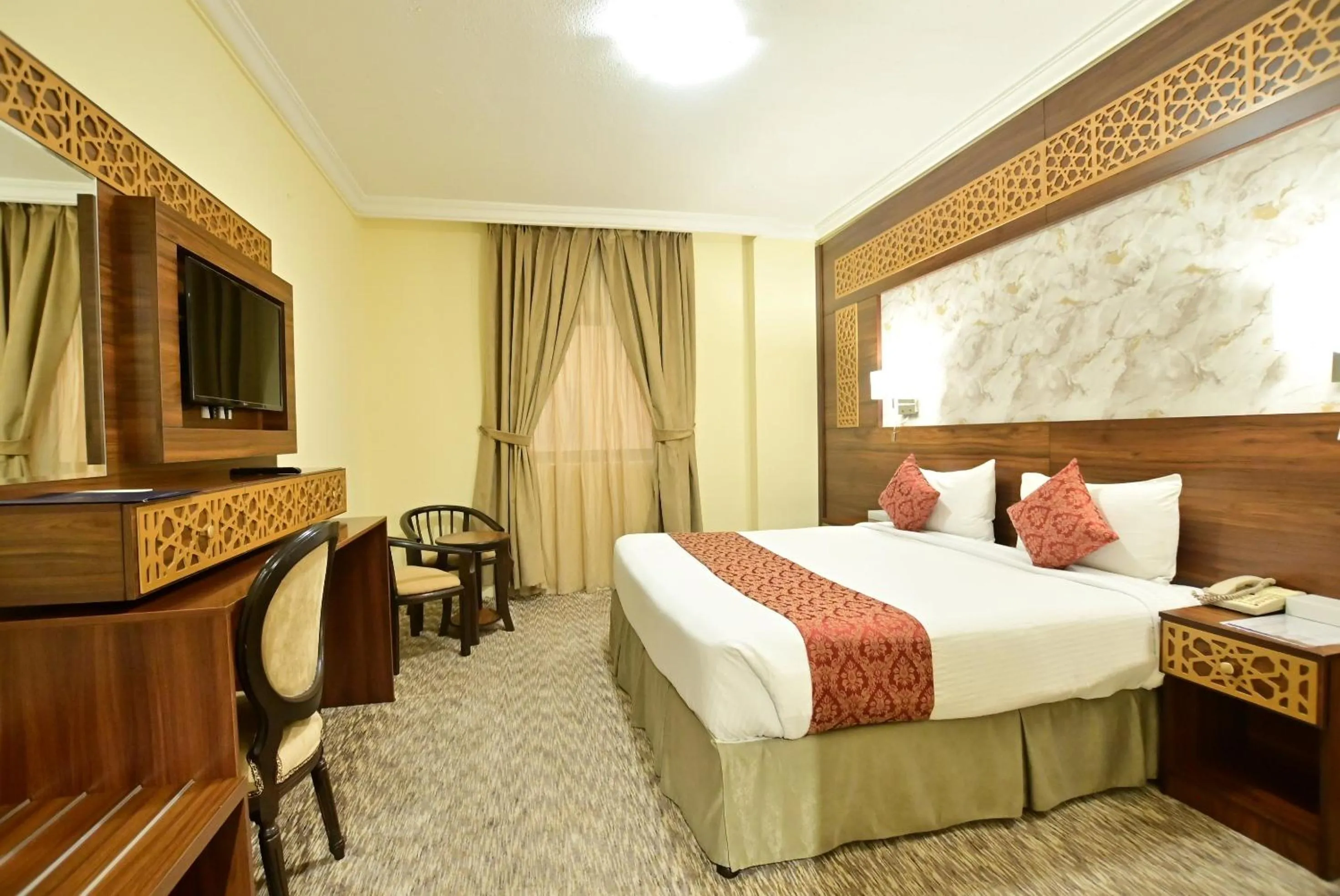 Photo of the whole room, Bed in Abraj Al Tayseer Tuwa Hotel