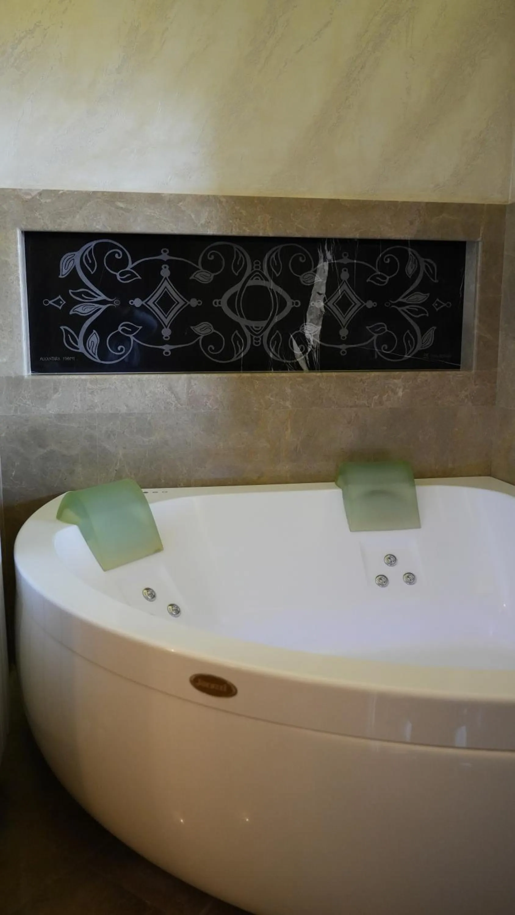 Hot Tub in Splendid Hotel Taormina