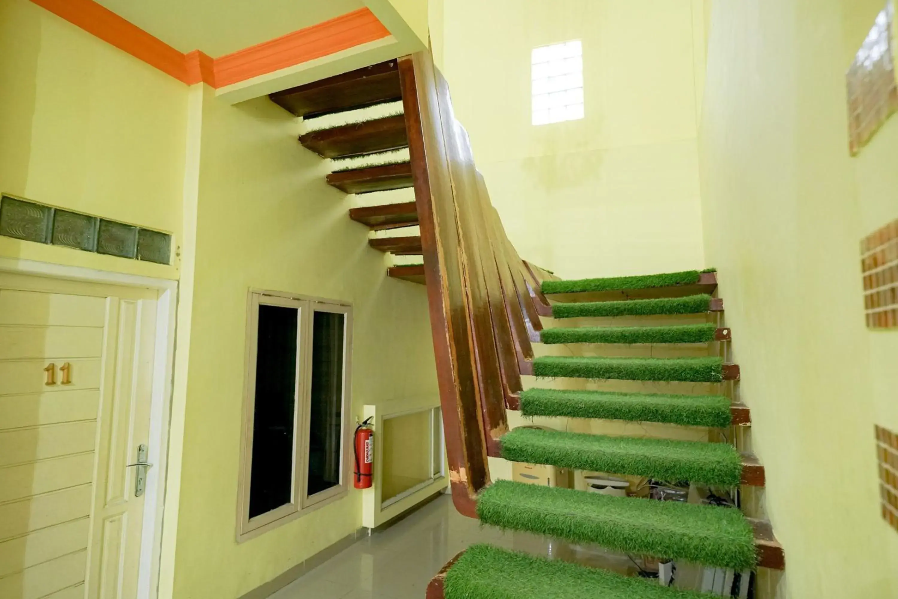 Property building in RedDoorz Plus @ Jalan FL Lumban Tobing Sibolga Property building in RedDoorz Plus @ Jalan FL Lumban Tobing Sibolga