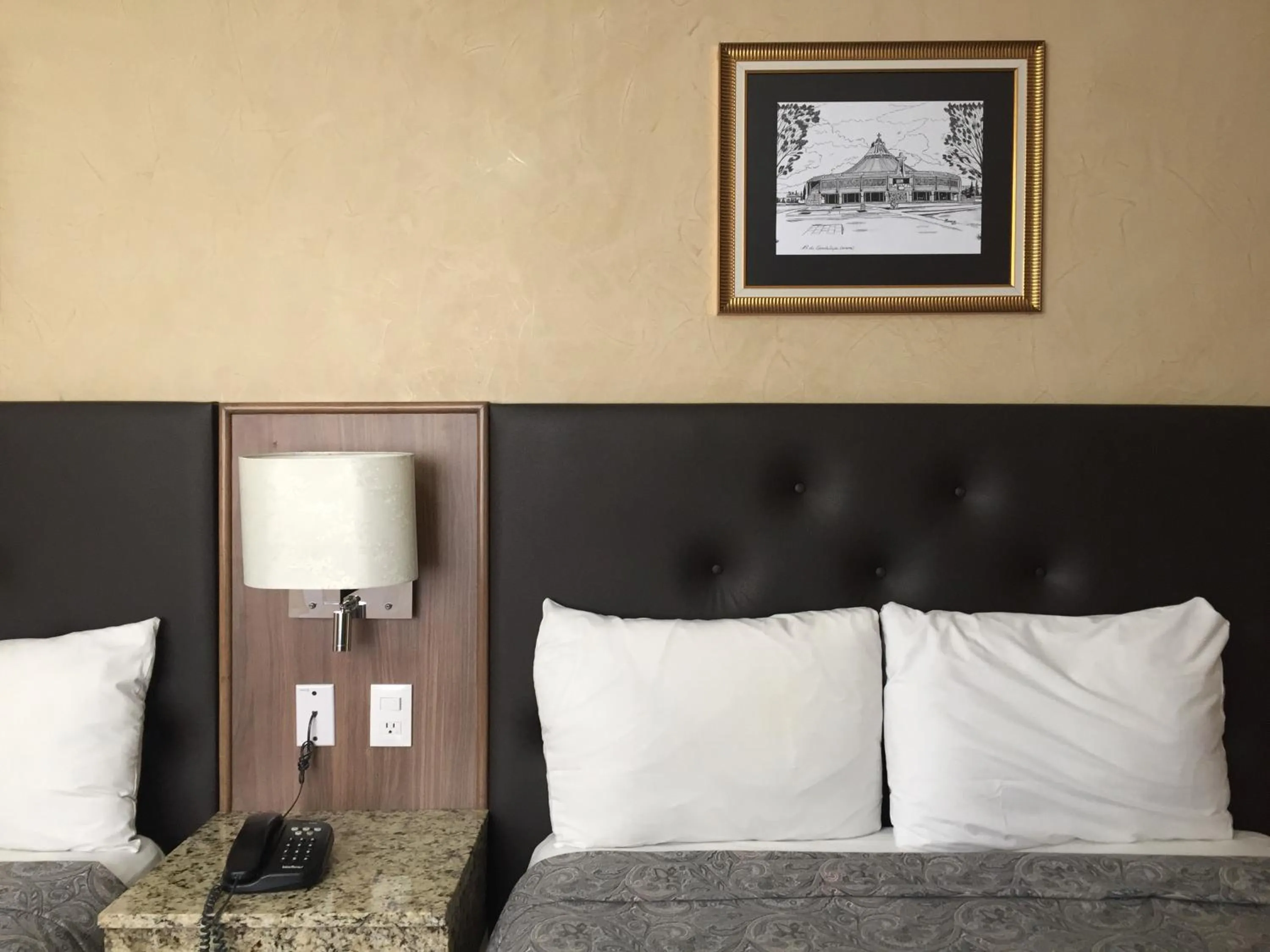 Decorative detail in Hotel Castropol