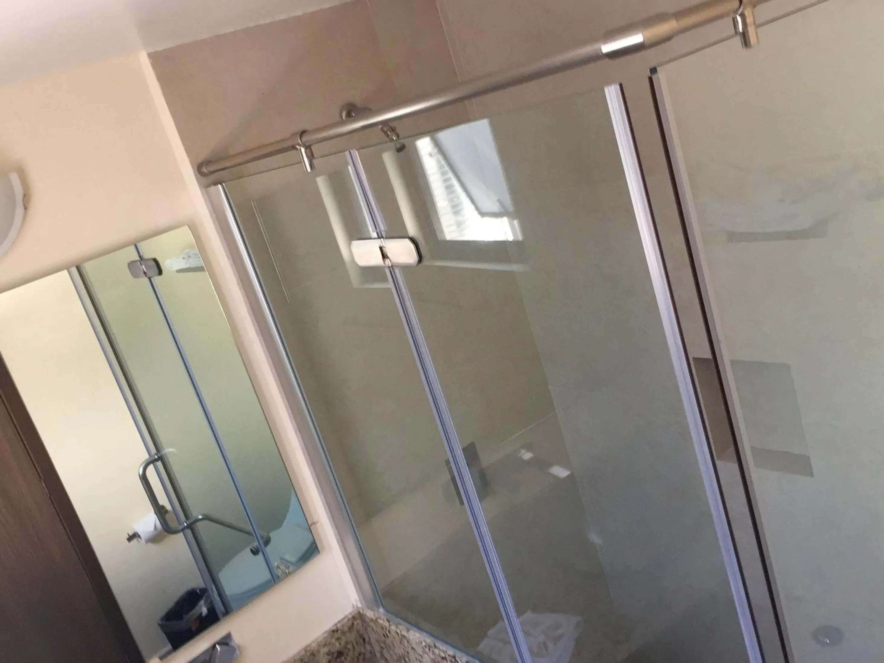 Bathroom in Hotel Castropol